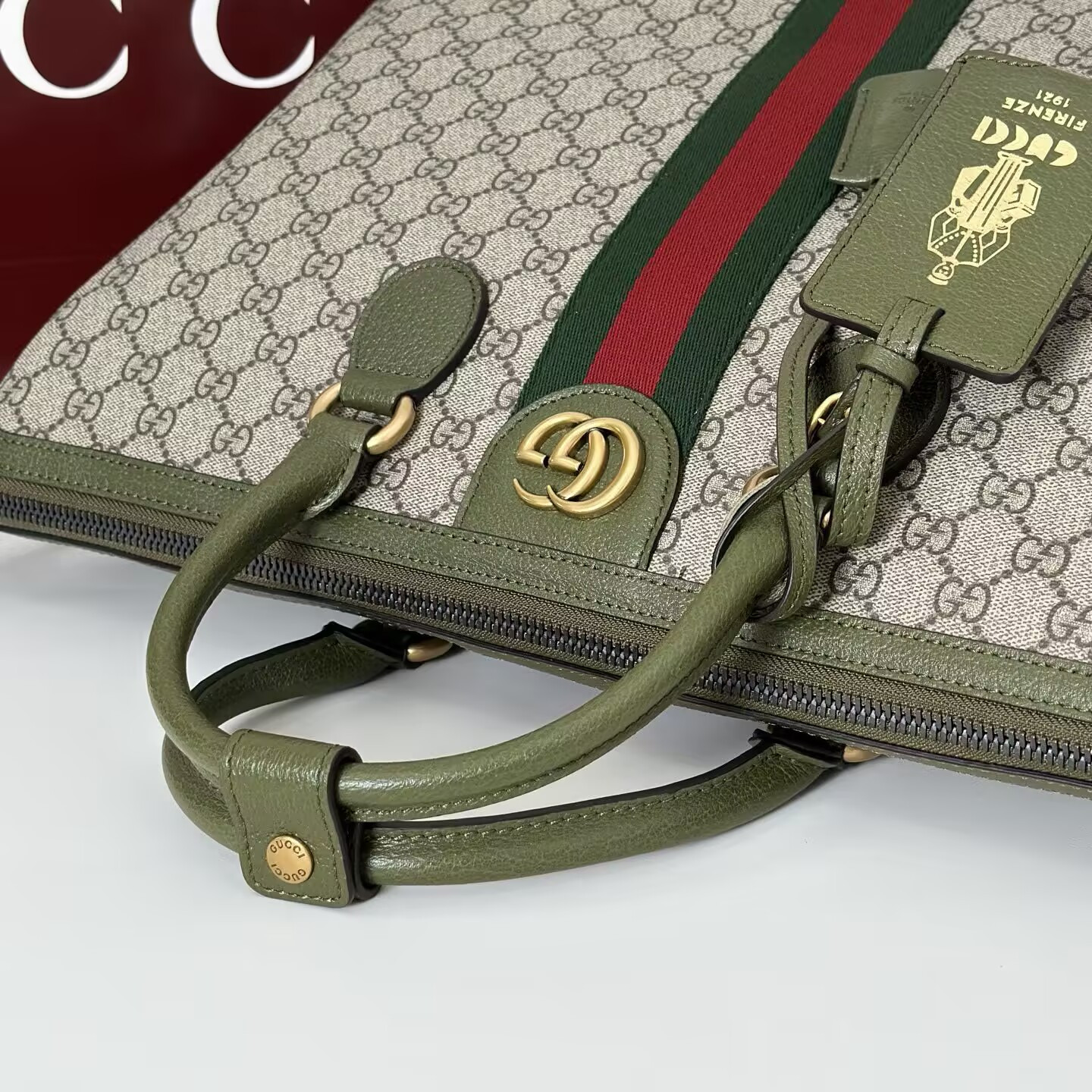 G*u*i savoy medium duffle bag 48x28x18cm