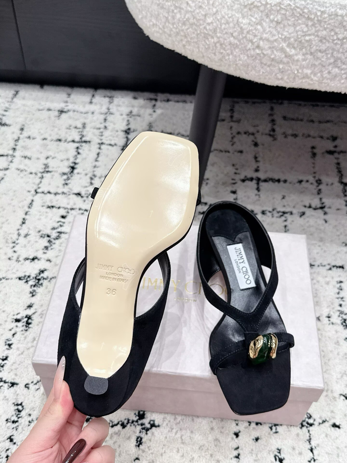ua Ji*y Ch* emeri sandals