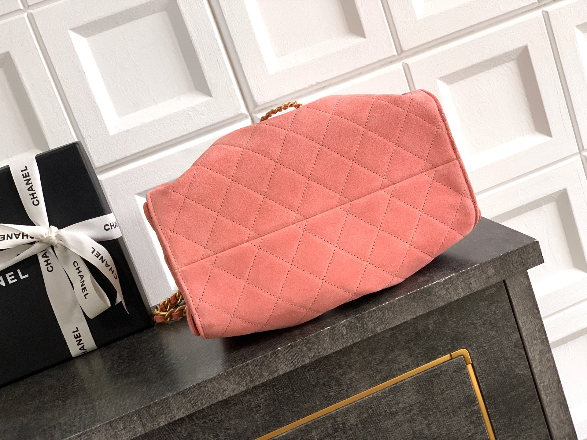 Ch*el 25c bucket bag 30x26x14cm