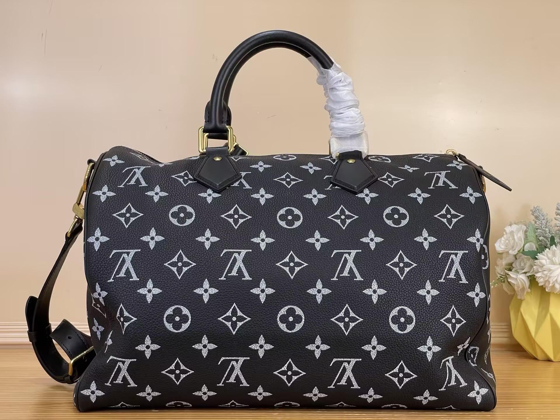 LV Speedy P9 Bandoulière 40 M2A709 40 x 26 x23cm
