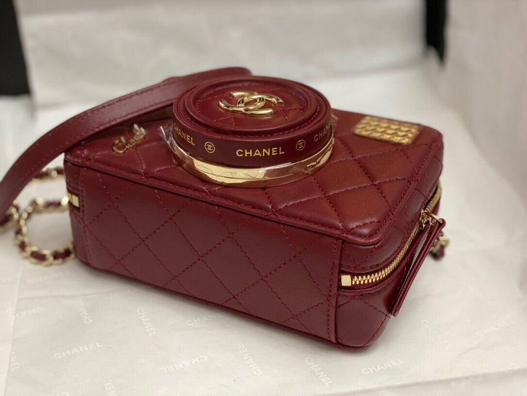Ch*el CAMERA BAG 4.5 × 6.2 × 2.3 in
