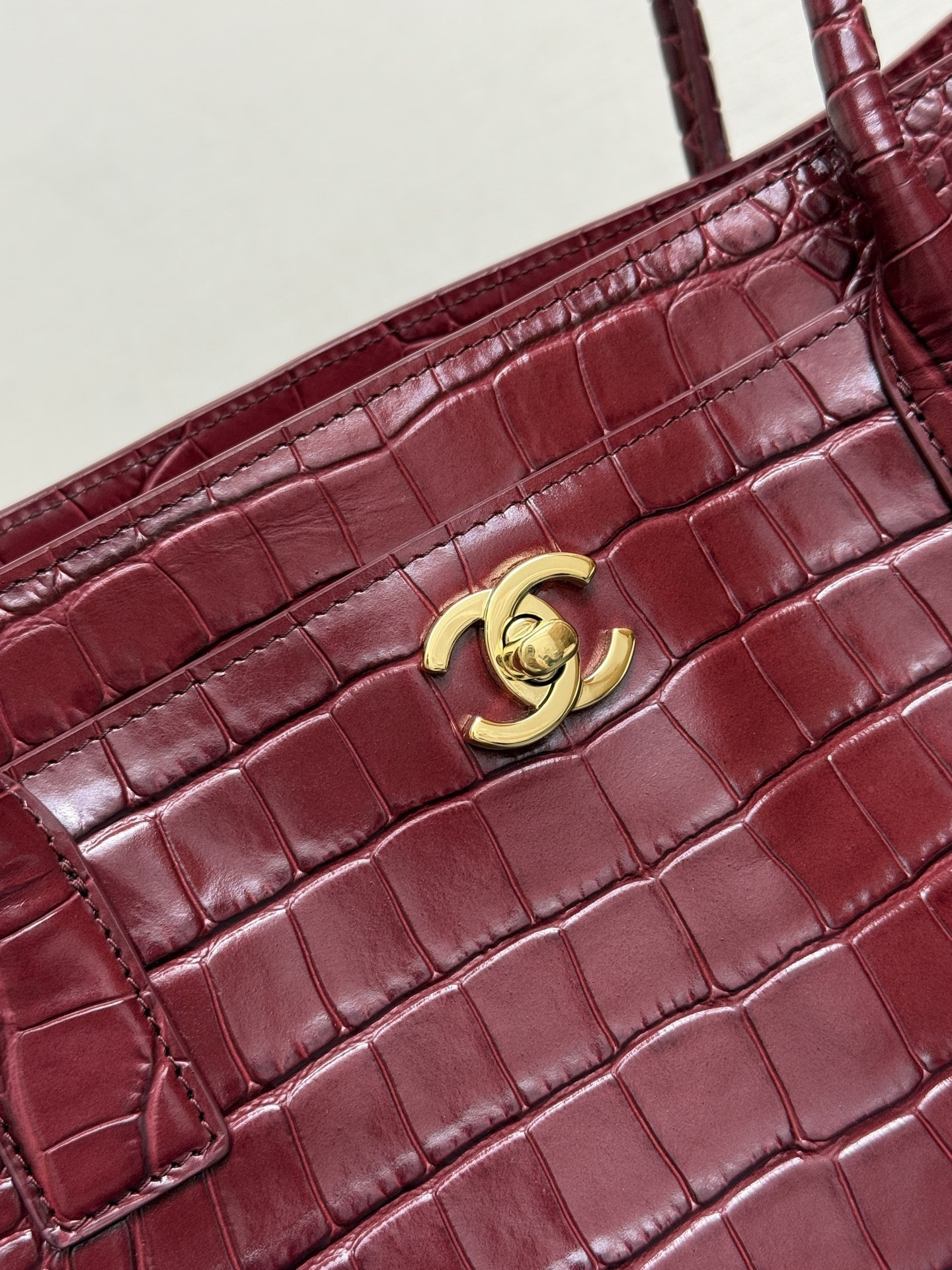Ch*el tote crocodile-embossed bag 35x20x13cm