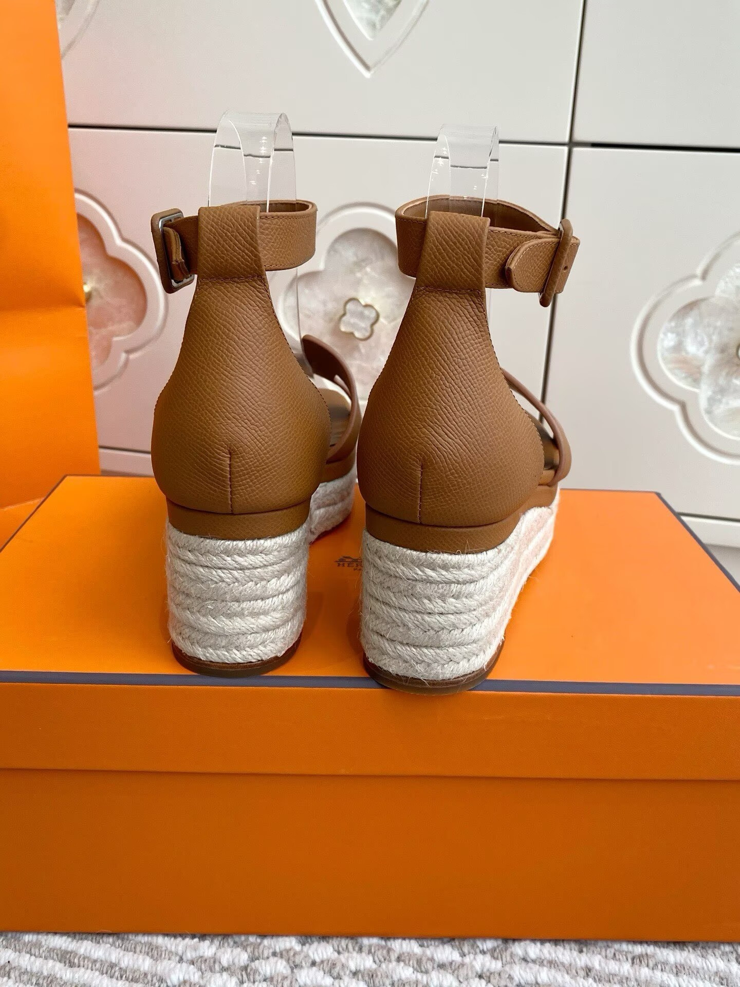 ua H**mes elda spanish woven shoes