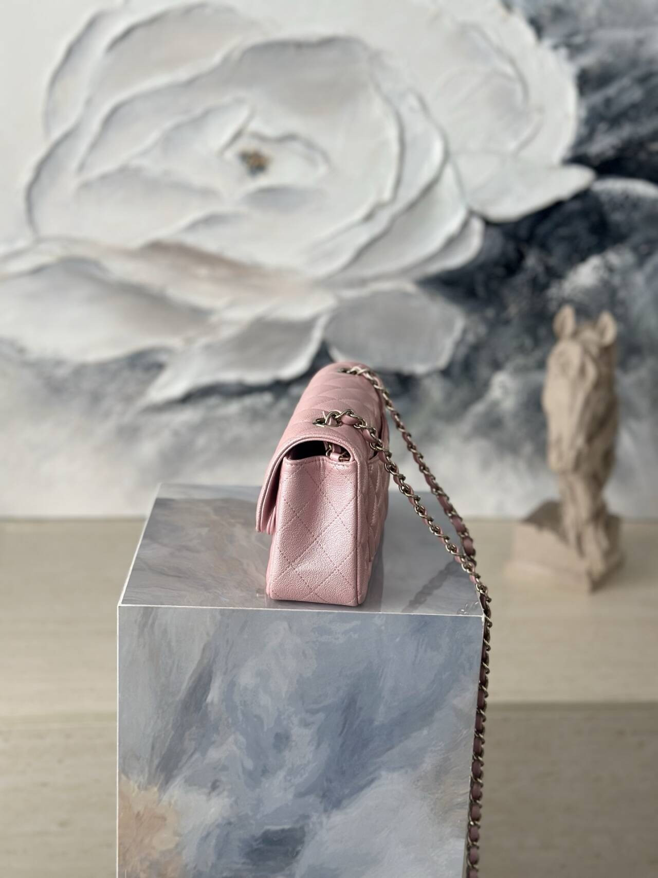 Ch*el flap bag pearlescent pink as1116 20x12x6cm