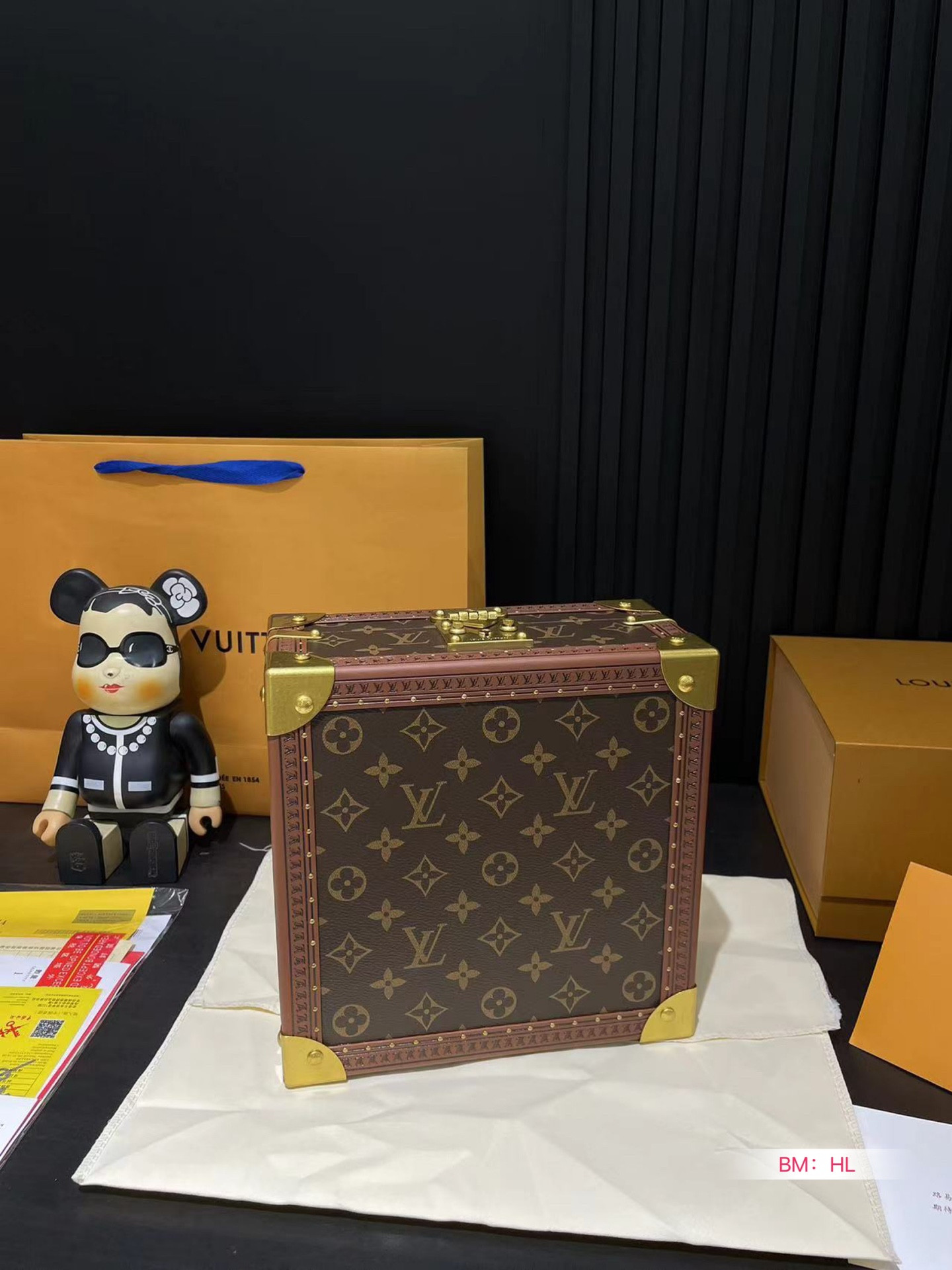 LV M13513 Jewelry Box blackish green 9.4 x 4.9 x 9.4 inches