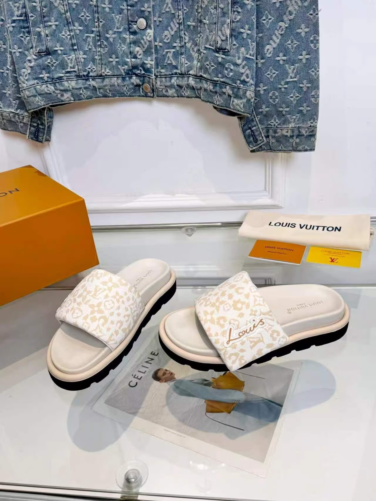 UA LV Pool Pillow Slides
