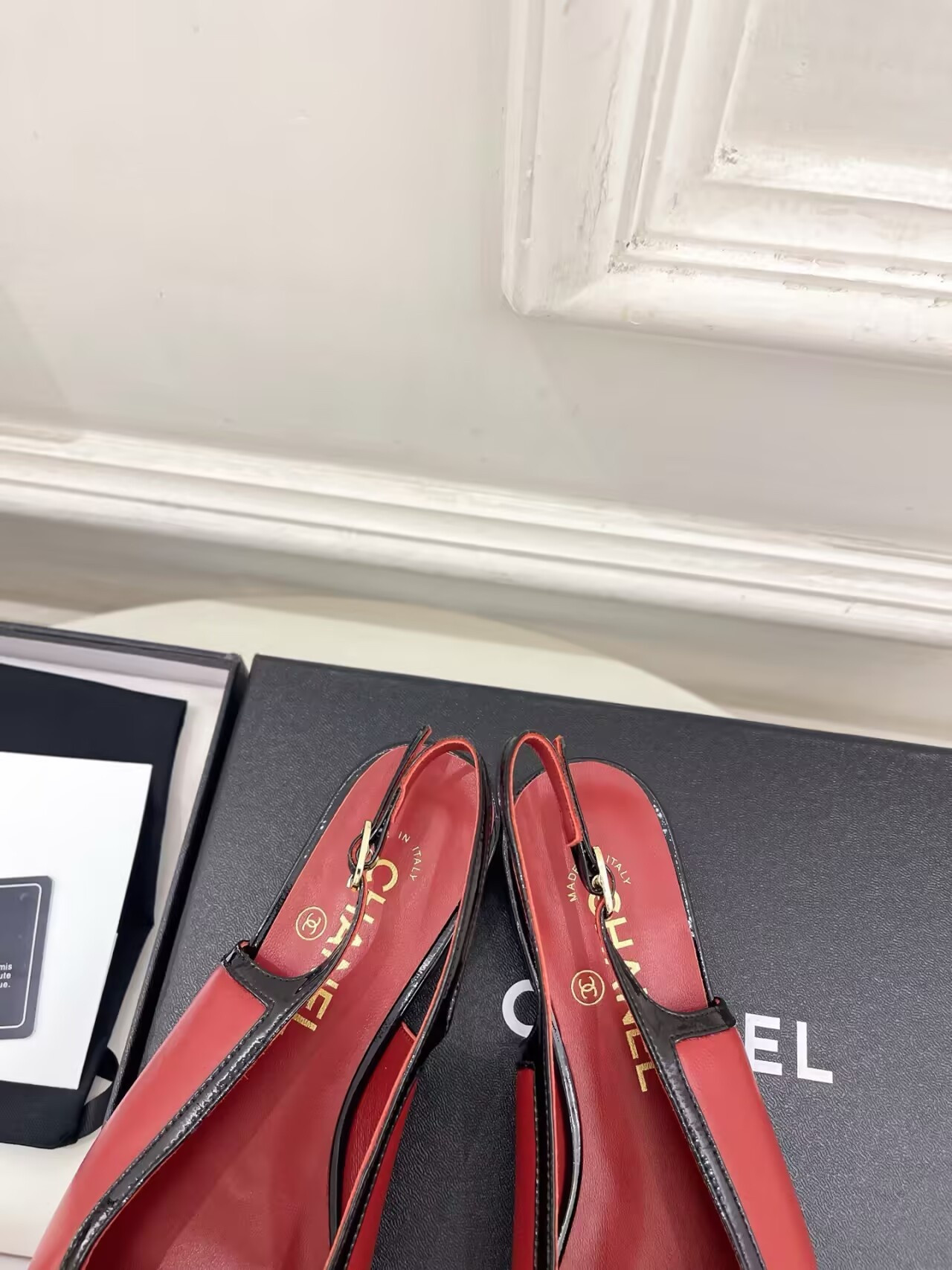 ua Ch*el slingbacks