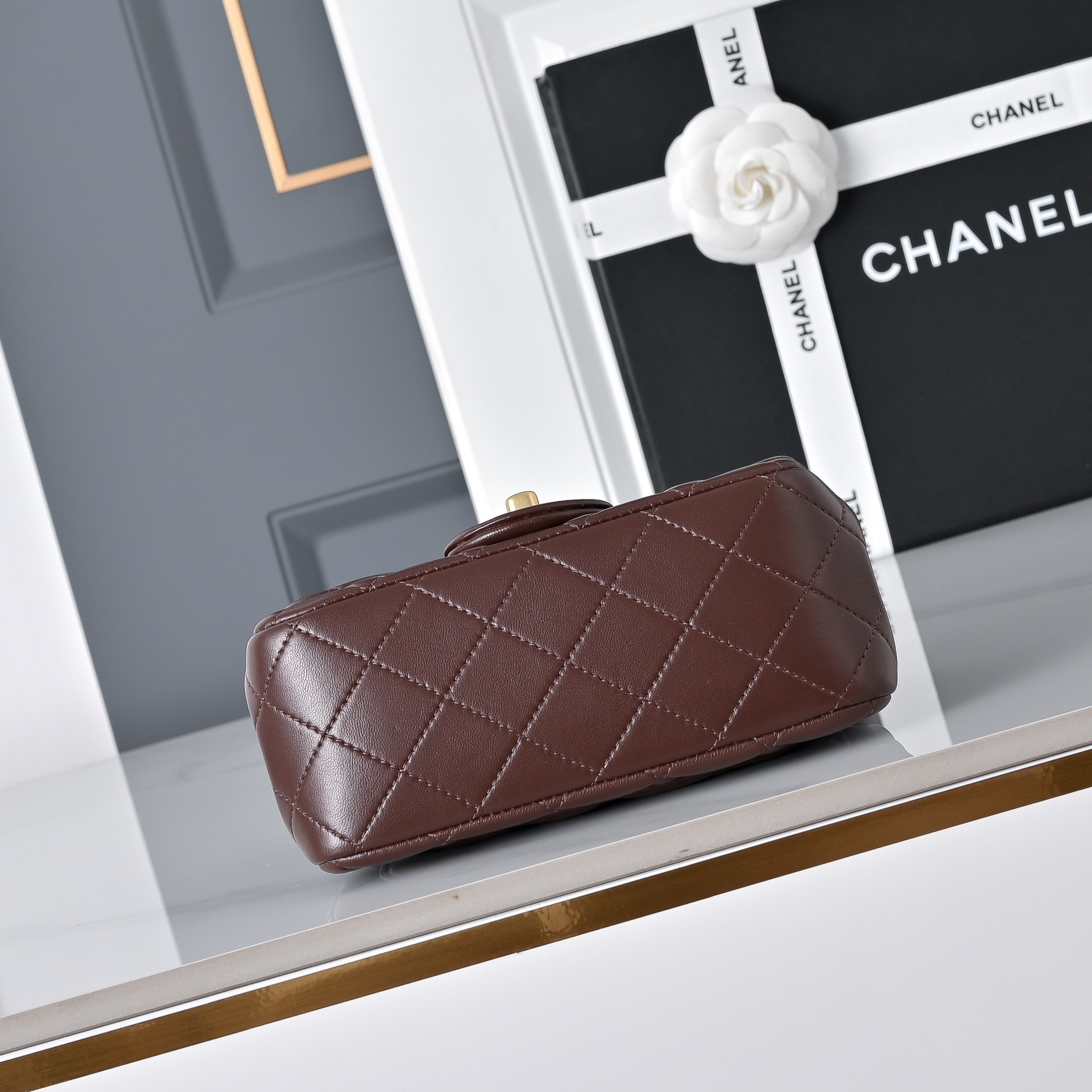 Ch*el mini flap bag coffee brown as1786 13.5x17x8cm