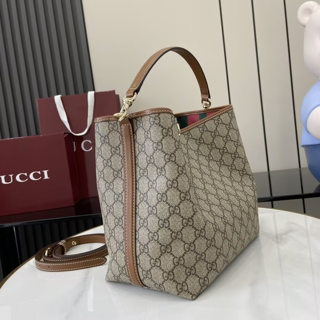 G*u*i GG Emblem Medium Bucket Bag 25x25x15.5cm