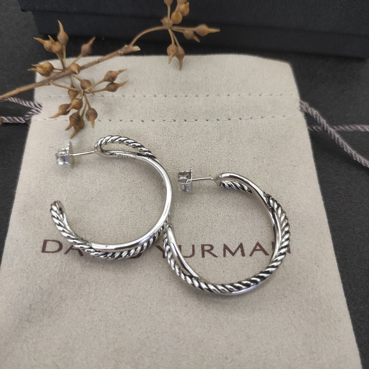 dau1d Yvrm*n cross twist earrings(inner diameter about 2.5cm)