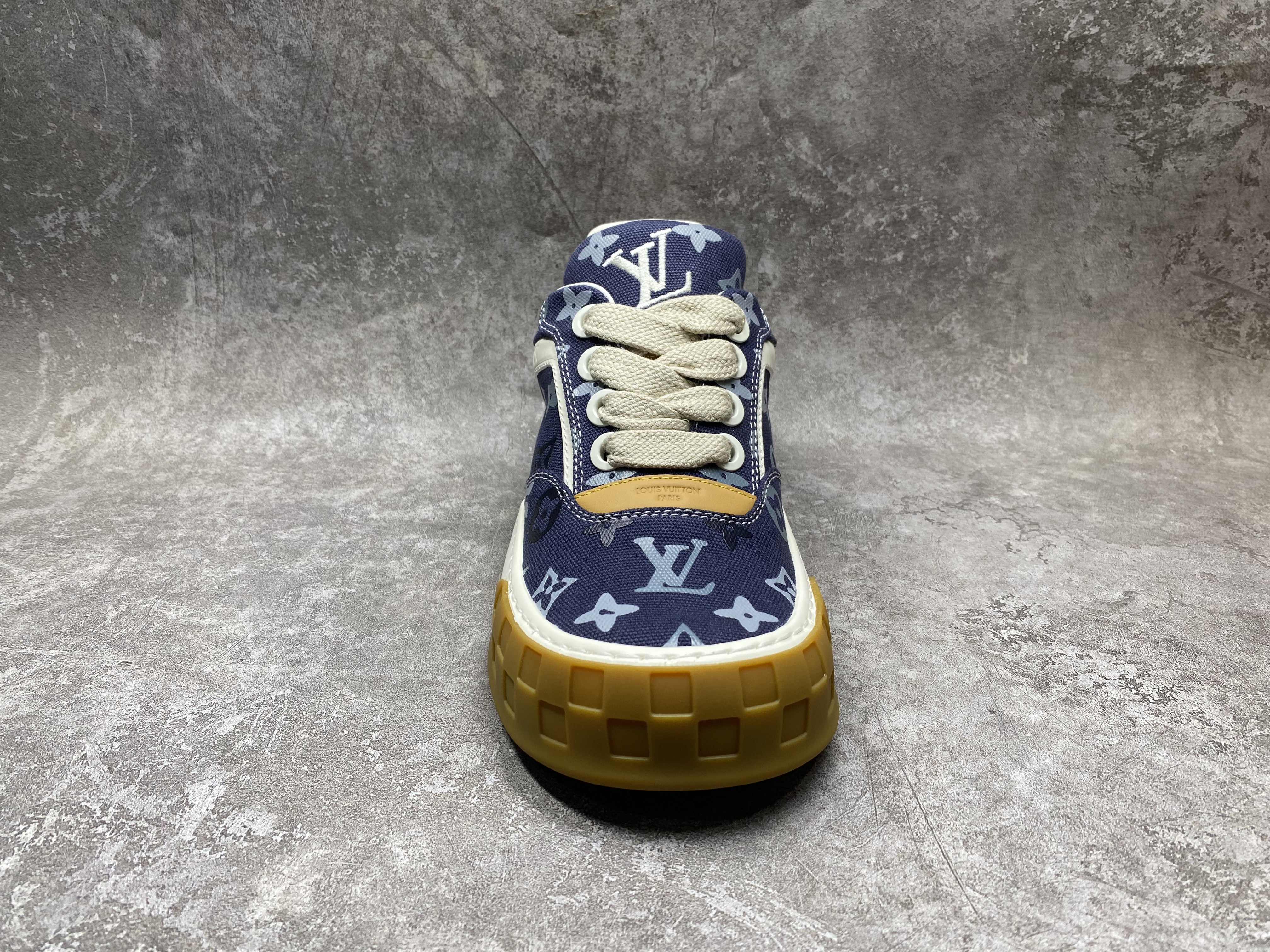 UA LV Tilted Sneaker
