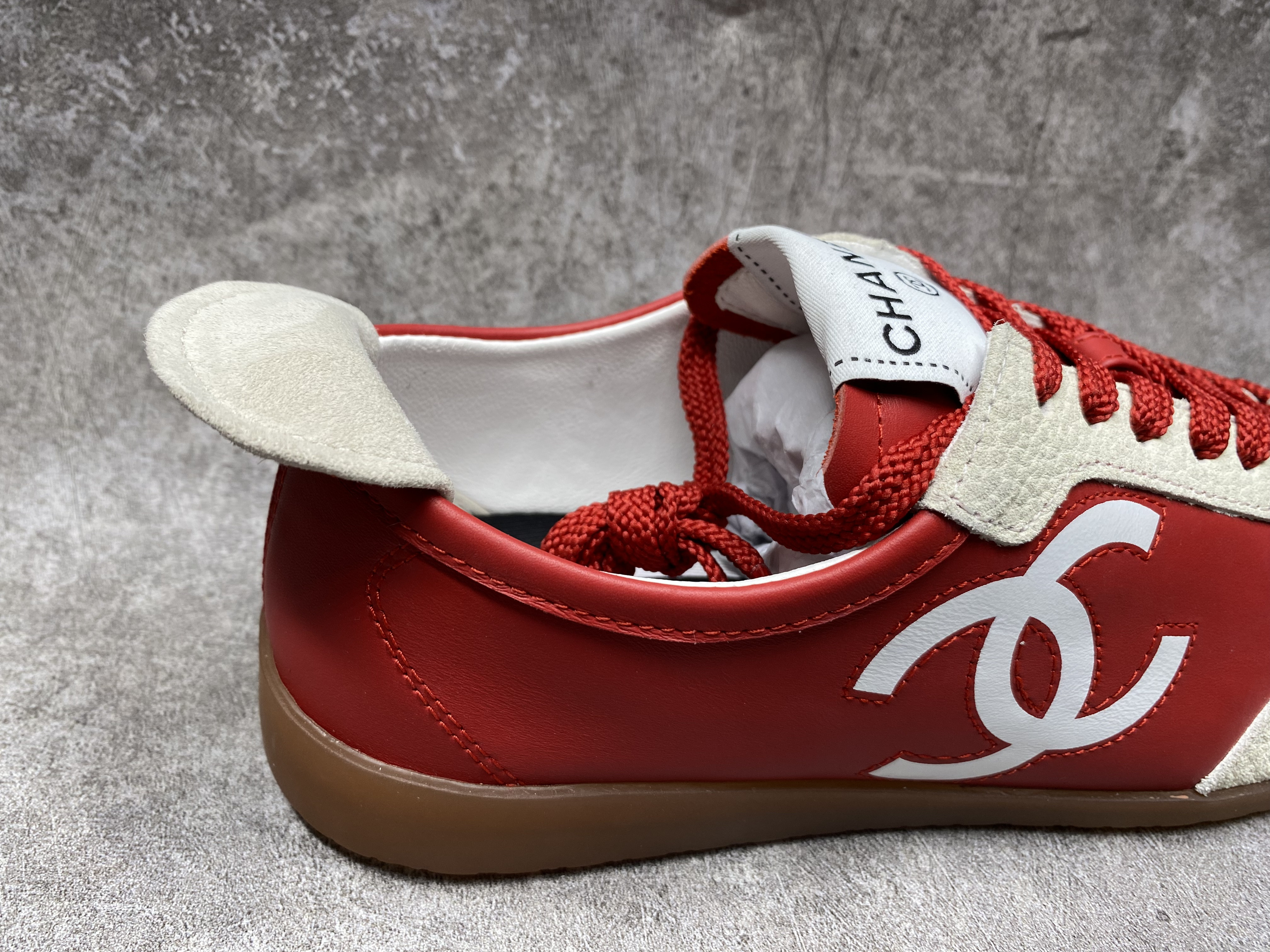 ua Ch*el trainers sneakers