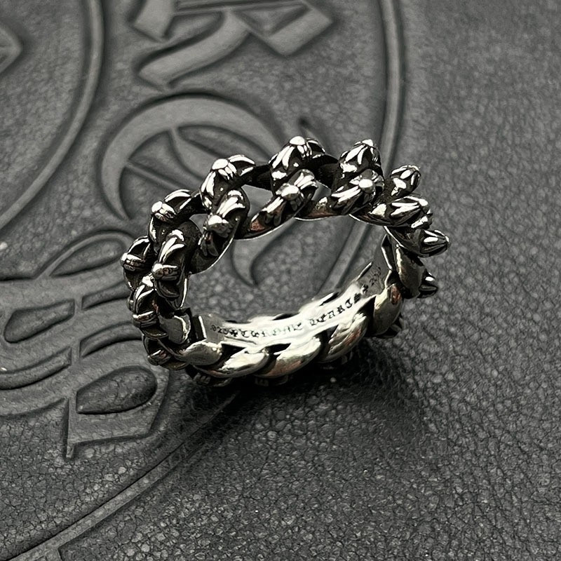 Ch**me He**ts twisted chain ring