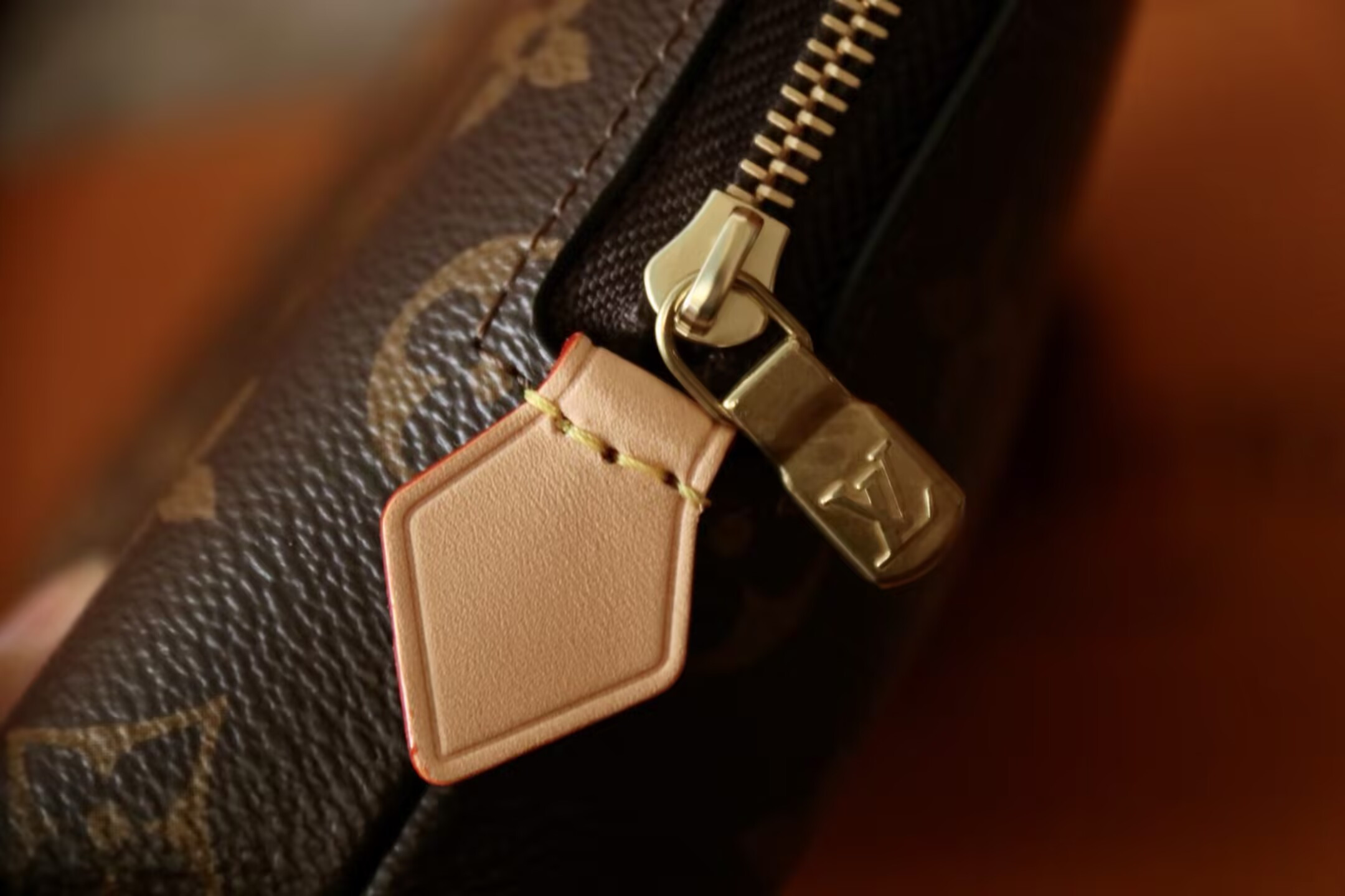 LV Cosmetic Pouch GM N47353 24x17x6cm