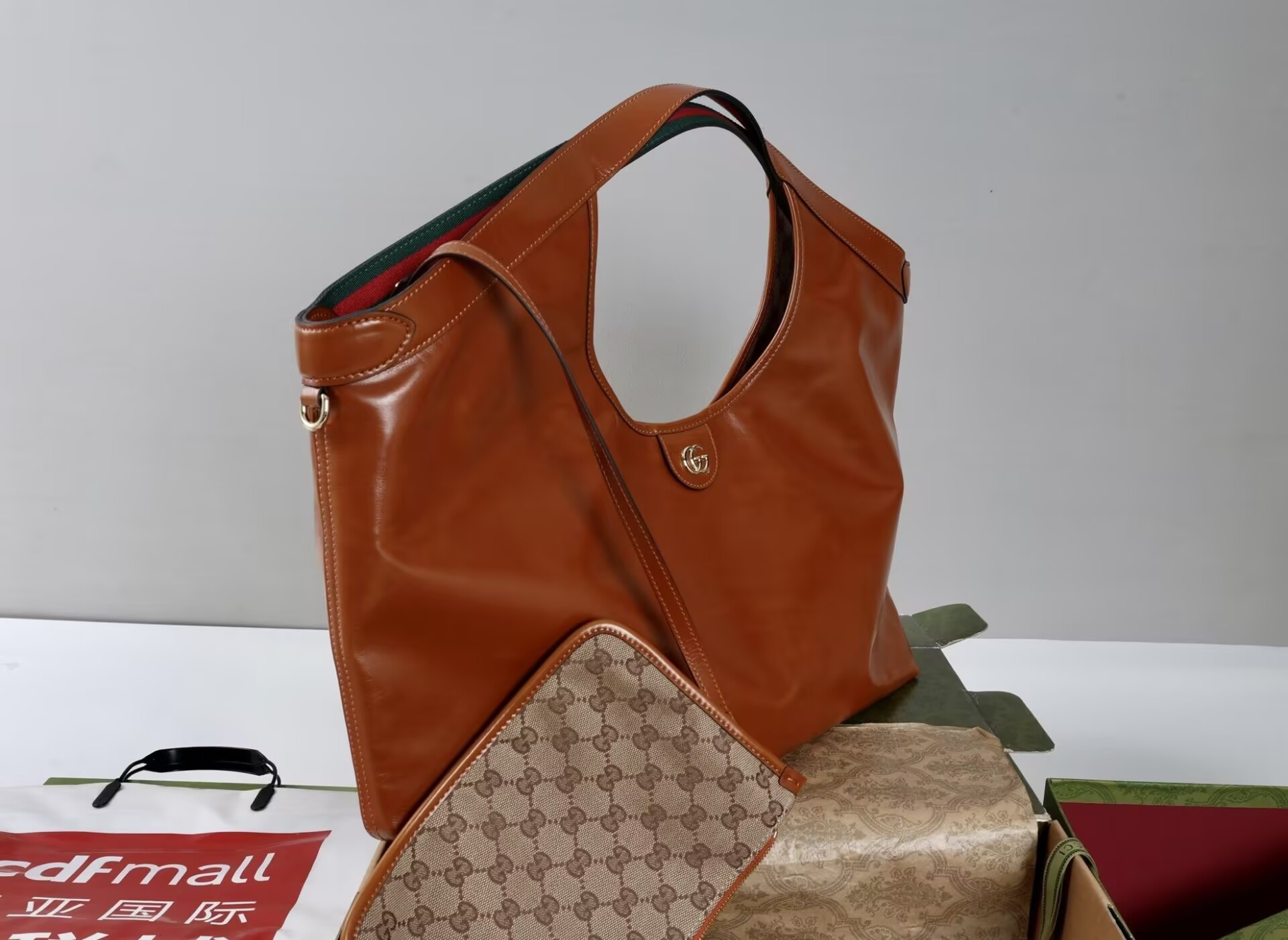 G*u*i large giglio shopper 42(60)x47x16cm