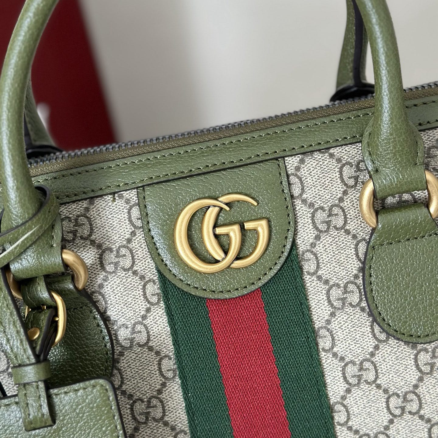 G*u*i savoy medium duffle bag 48x28x18cm