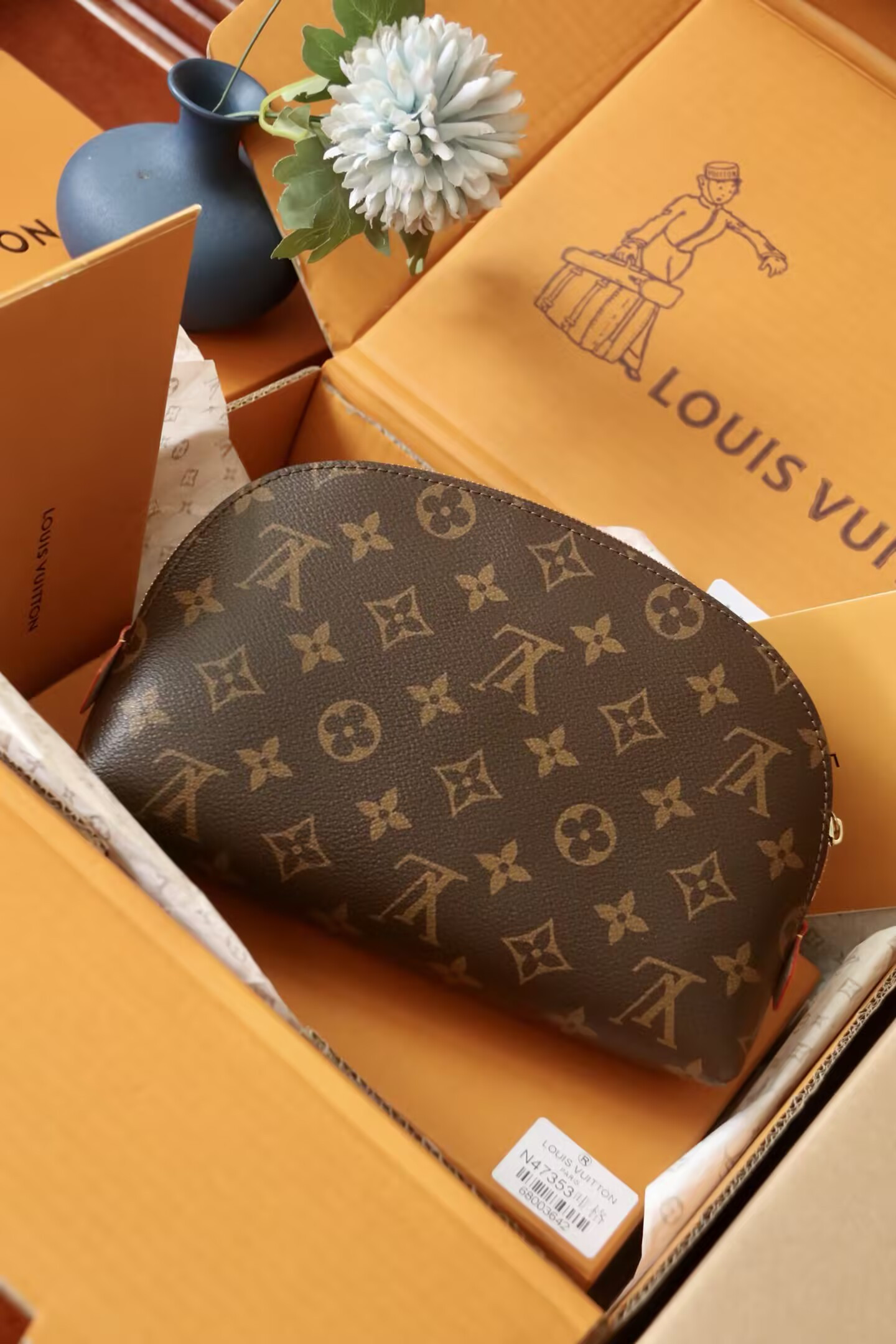 LV Cosmetic Pouch GM N47353 24x17x6cm