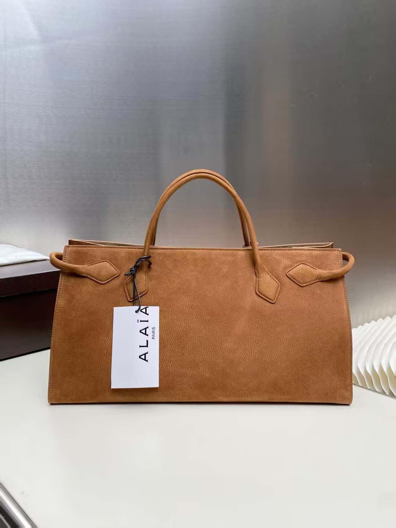 Alaïa Le Teckel East West Tote Bag 42x20x45cm