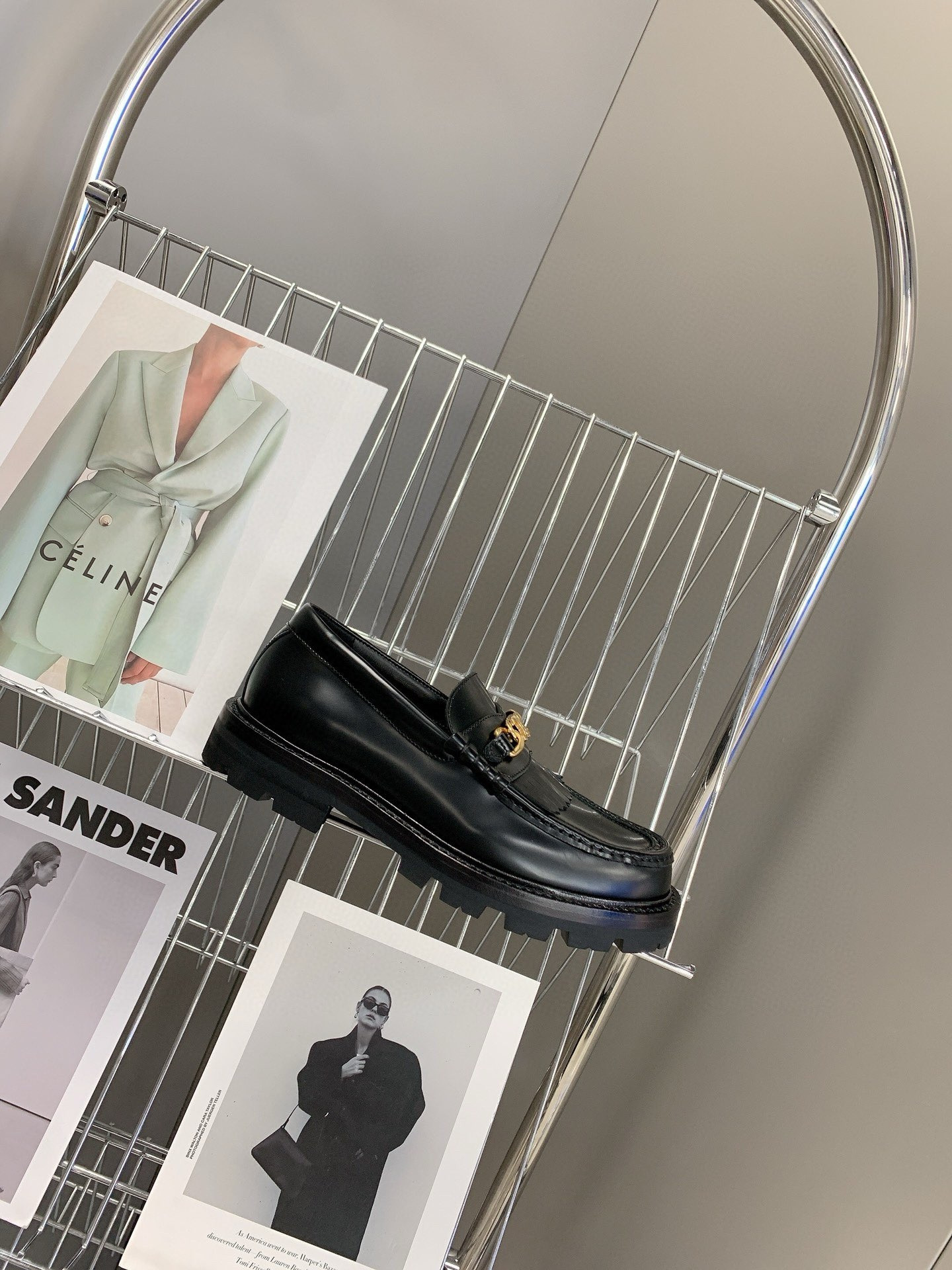 ua Ce**e margaret triomphe chain loafers