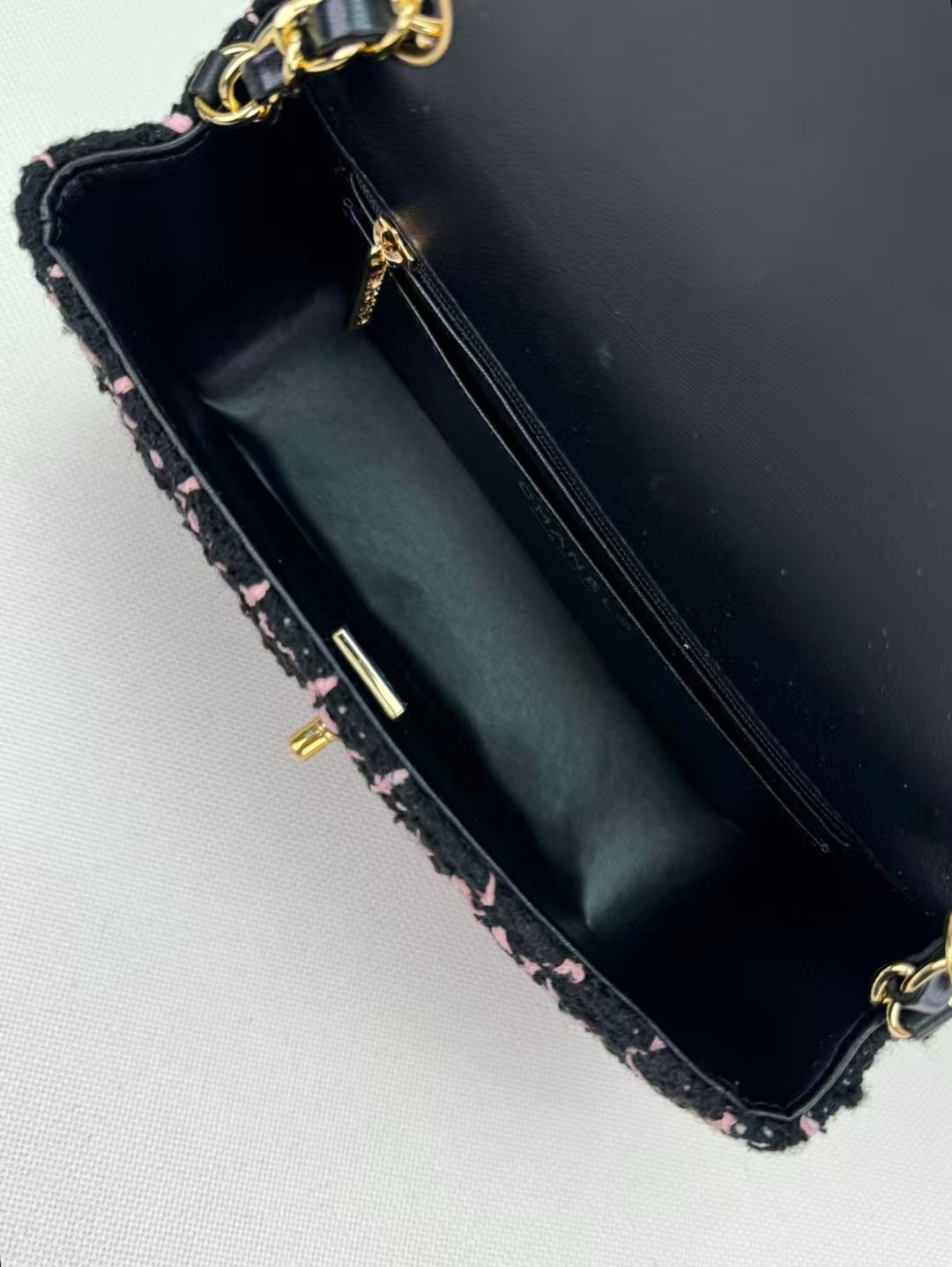 Ch*el MINI CLASSIC 11.12 HANDBAG 20 12 × 20 × 6 cm