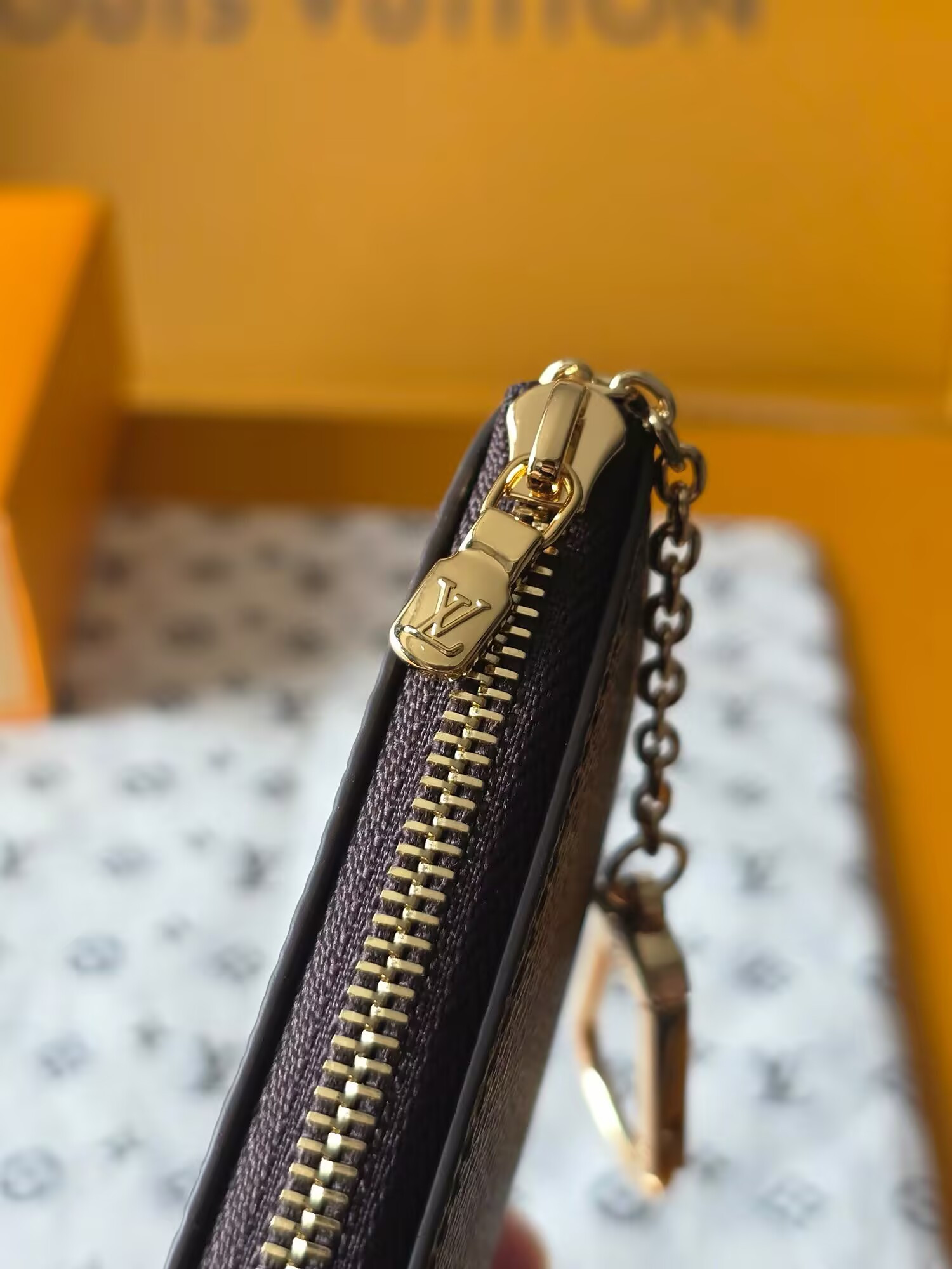 l0*is V*t0n monogram canvas key case m62650 12x7x1.5cm