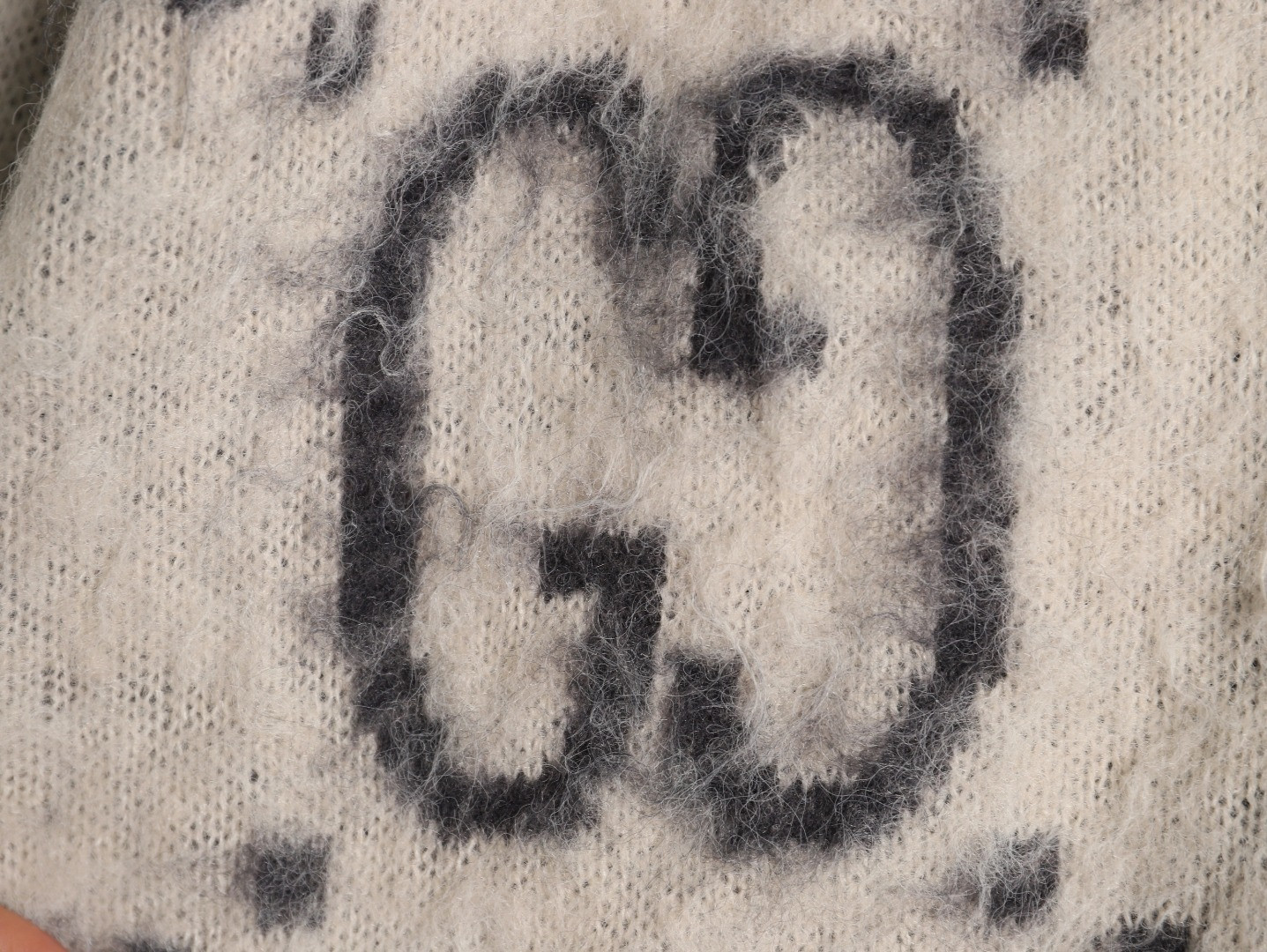 G*u*i 24ss cardigan sweaters