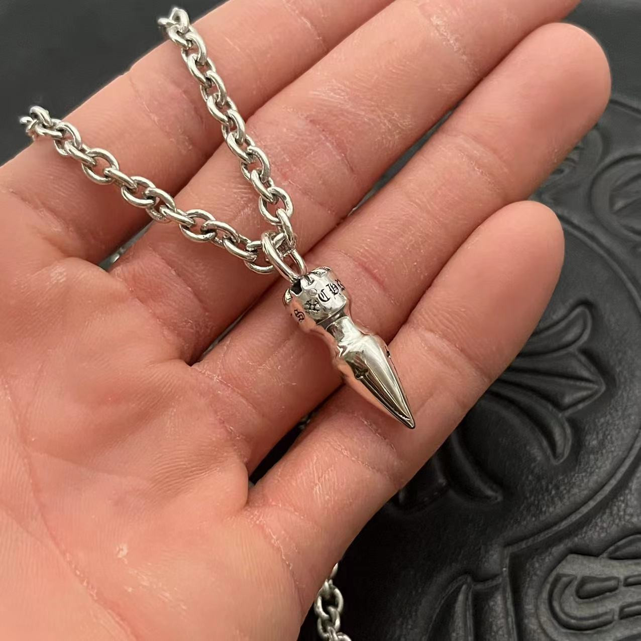 Ch**me He**ts bullet necklace