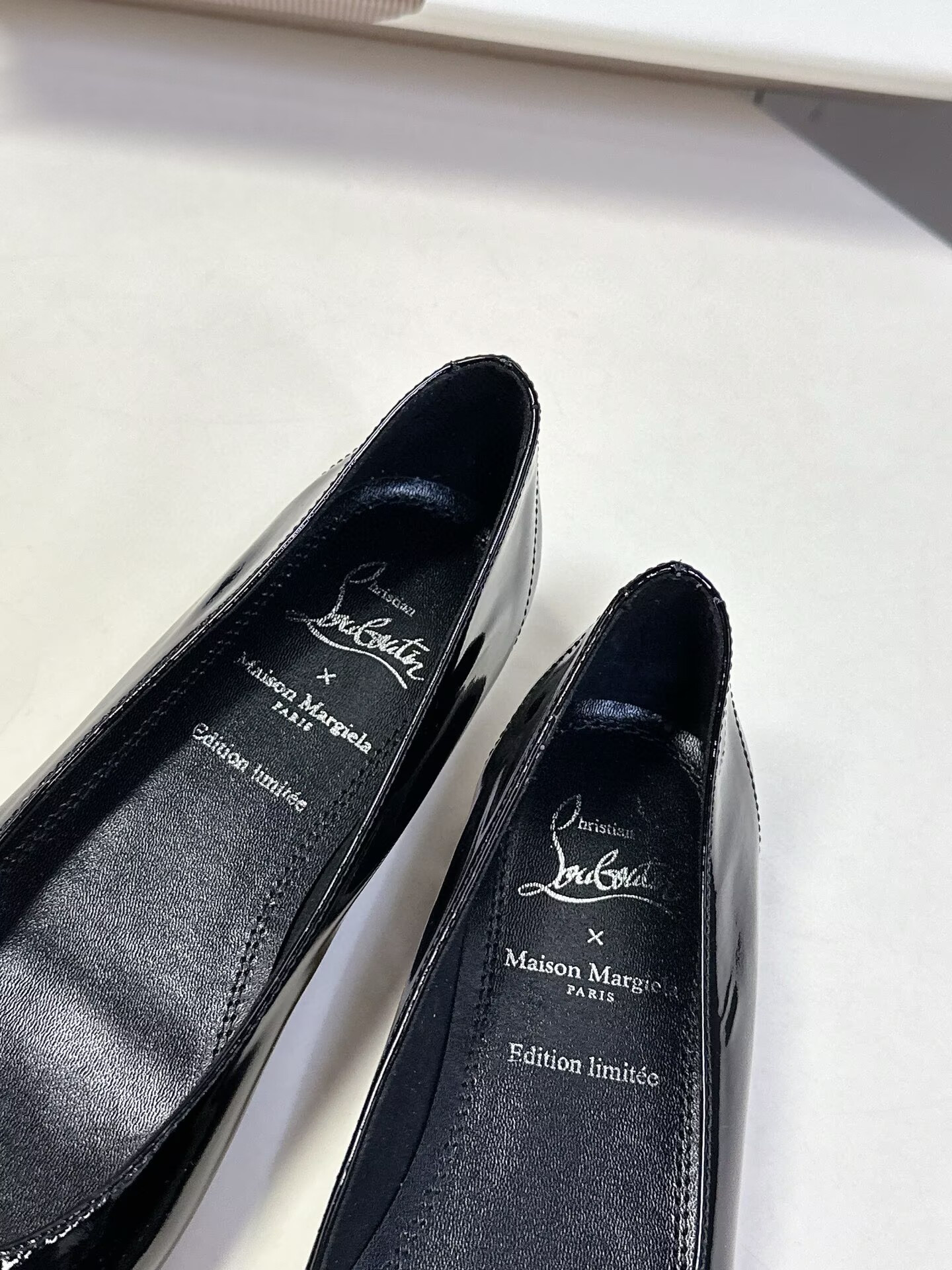 ua Ch**an louboutin marlougiela ballerinas patent calf leather