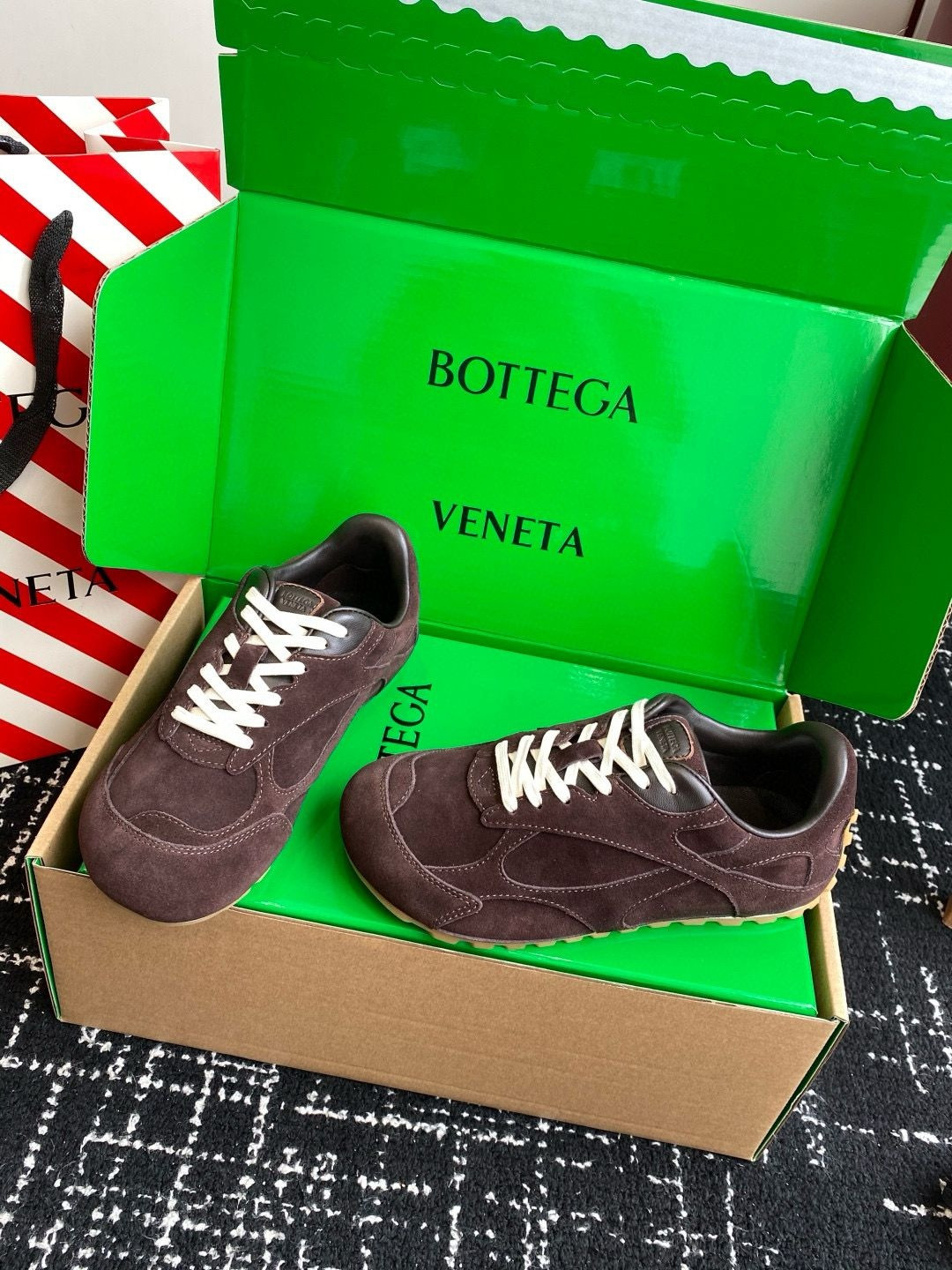UA Bo*te*ga Ve*ne*ta Orbit Flash Sneaker