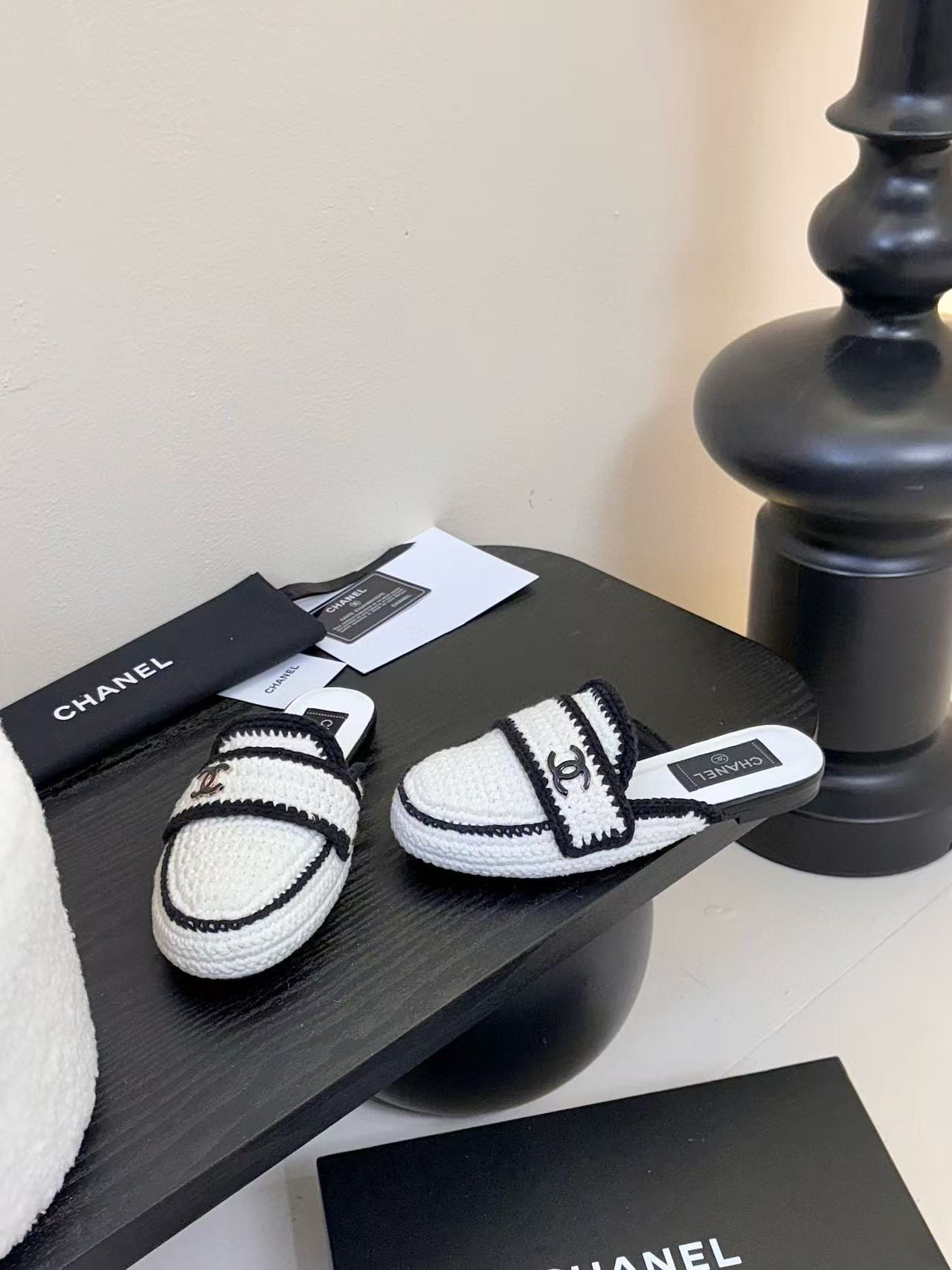 UA Ch*el Slides