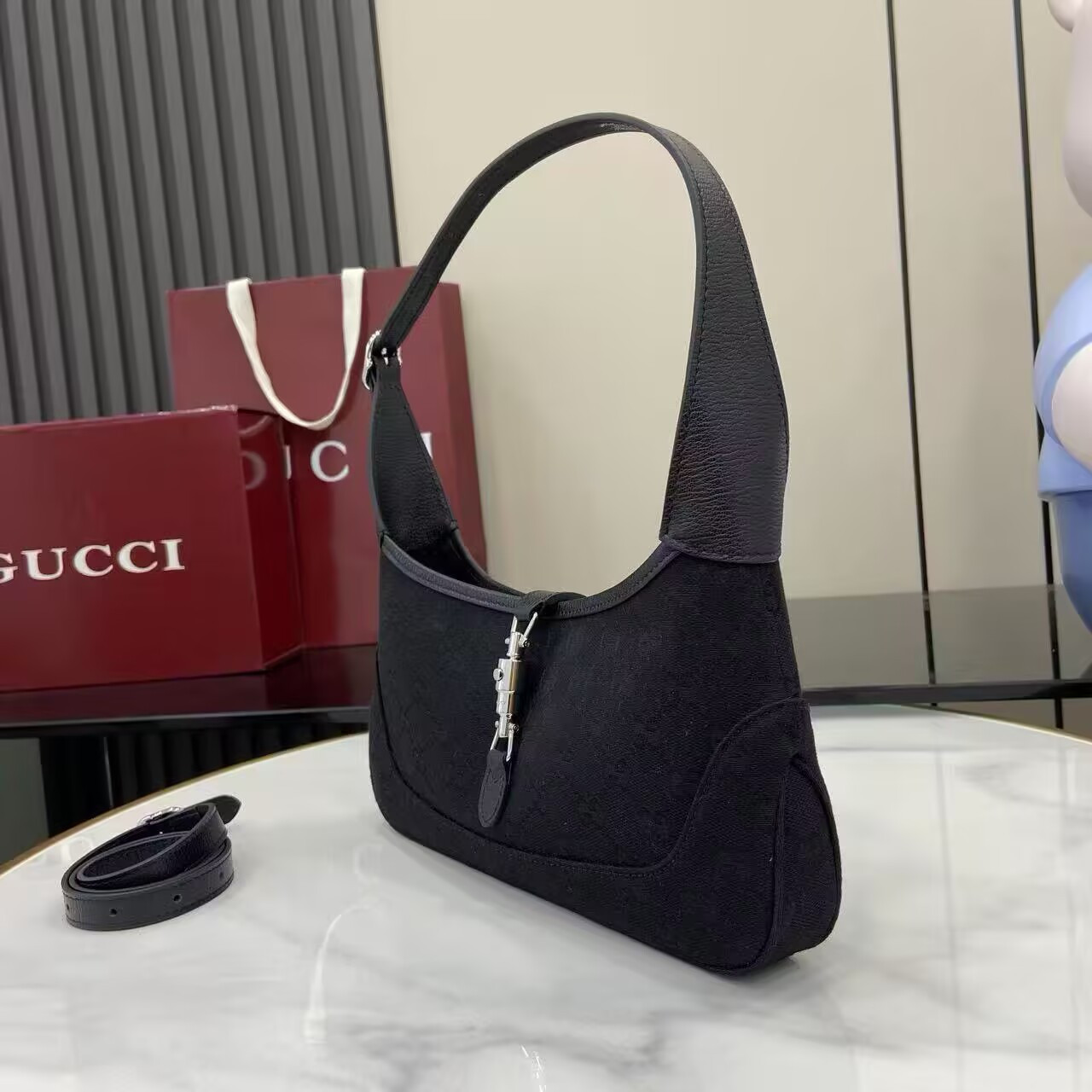 G*u*i jackie slim small shoulder bag 27x13x6cm