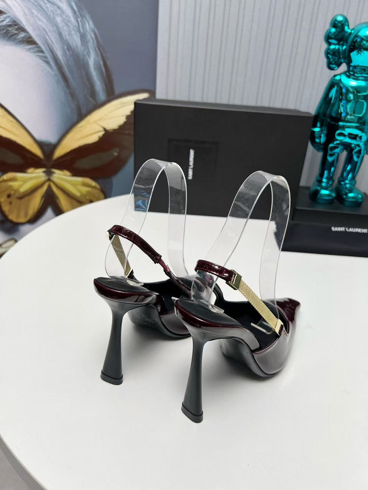ua y*l Sa**t Lau*nt glazed calfskin lee slingback pumps