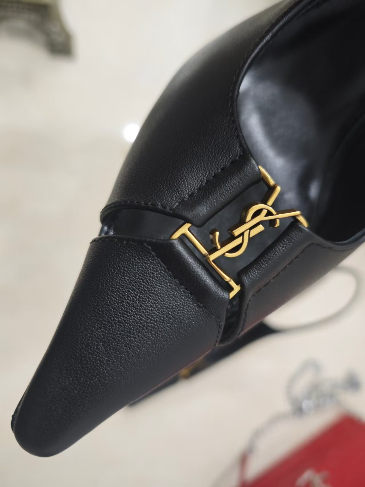 ua y*l Sa**t Lau*nt slingback pumps