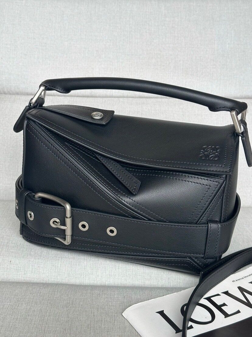 L0ew* small puzzle biker bag in shiny calfskin 16.5x24x10.5cm