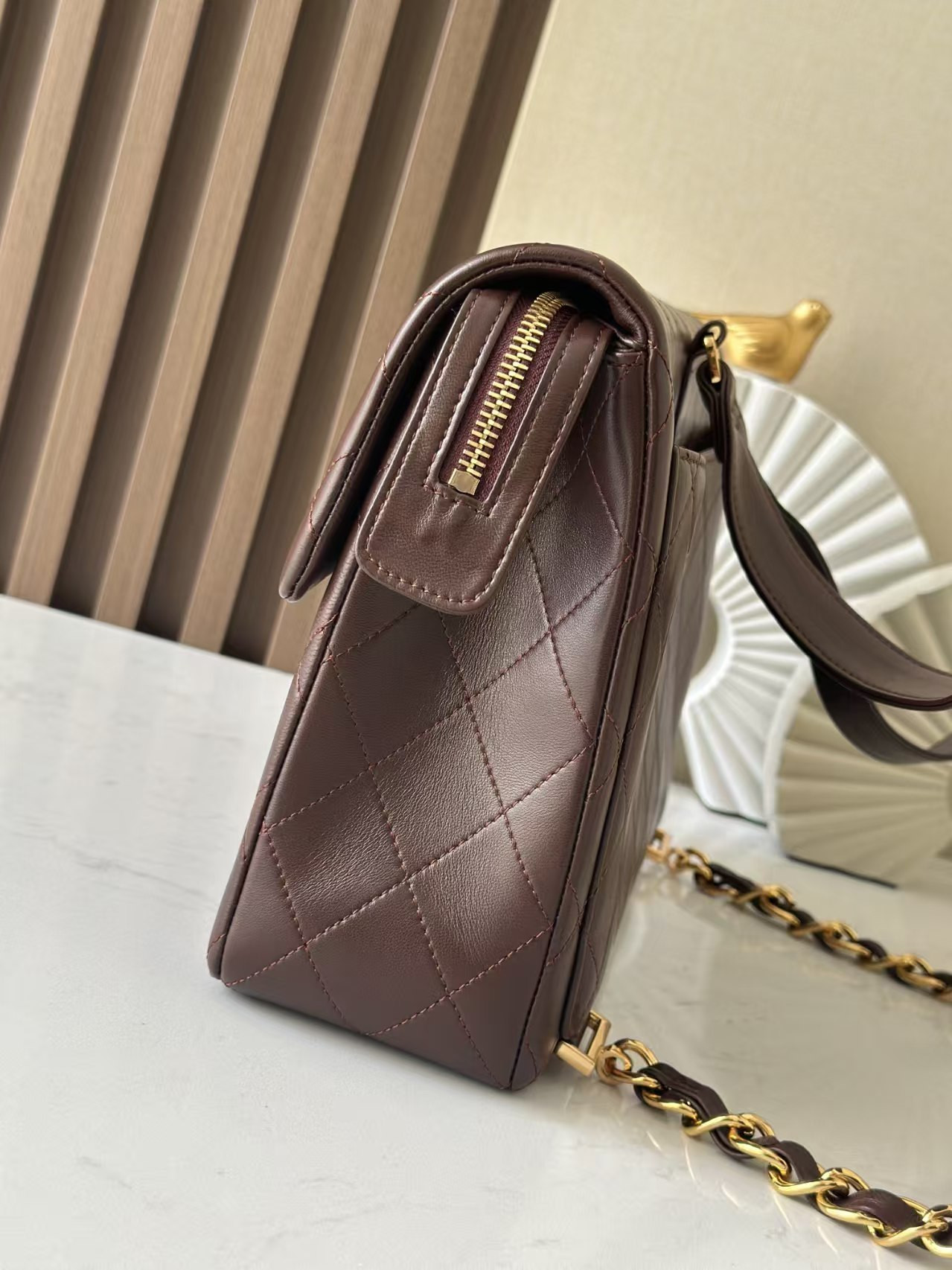 Ch*el flap backpack 30x21x8cm