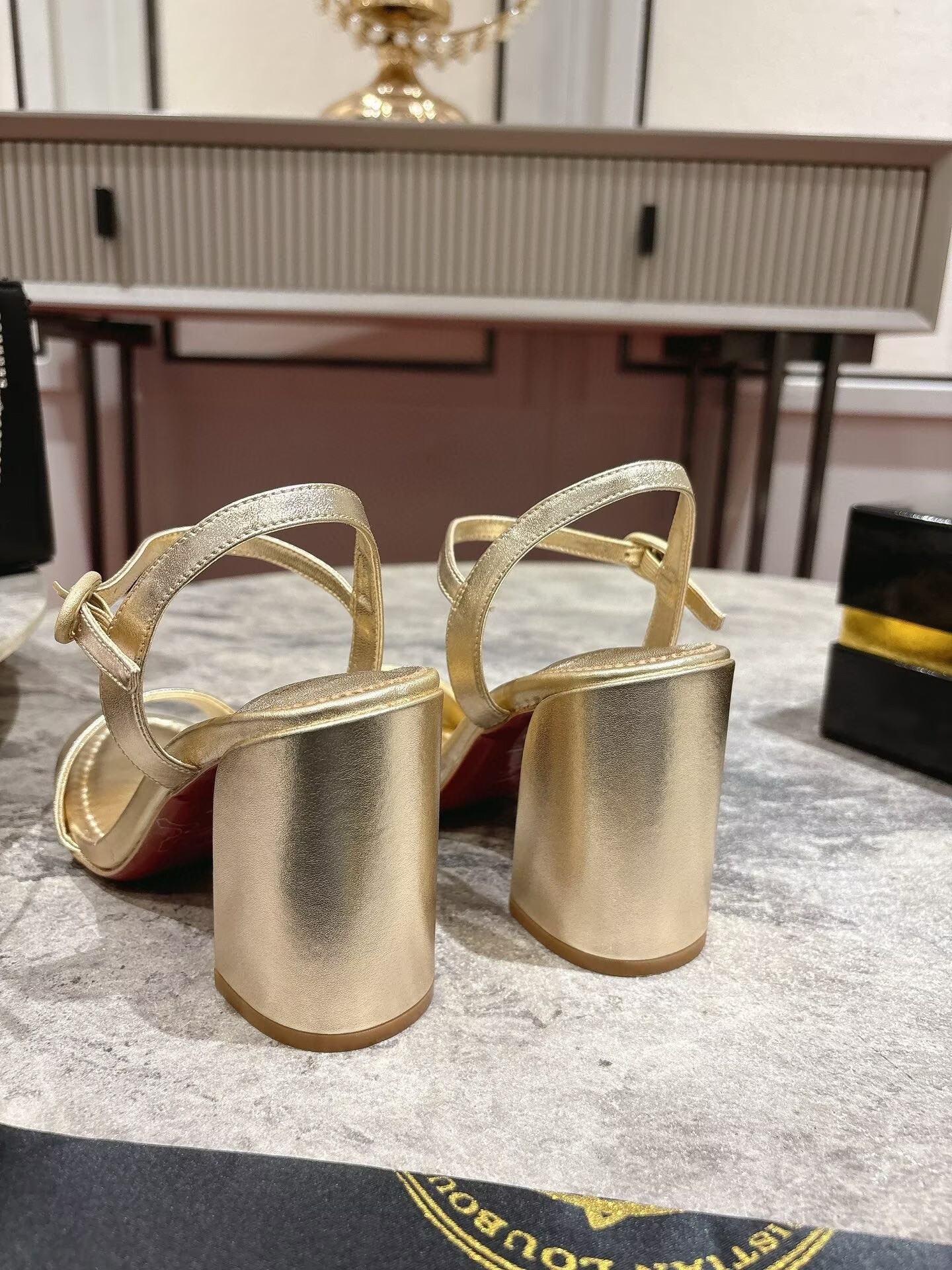 ua ch**an louboutin miss jane leather sandals(cusT0mized, no exchange no return, about 15 days)