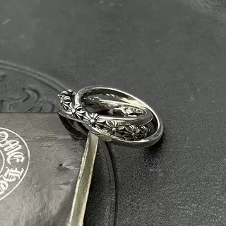 Ch**me He**ts triple ring cross flower ring