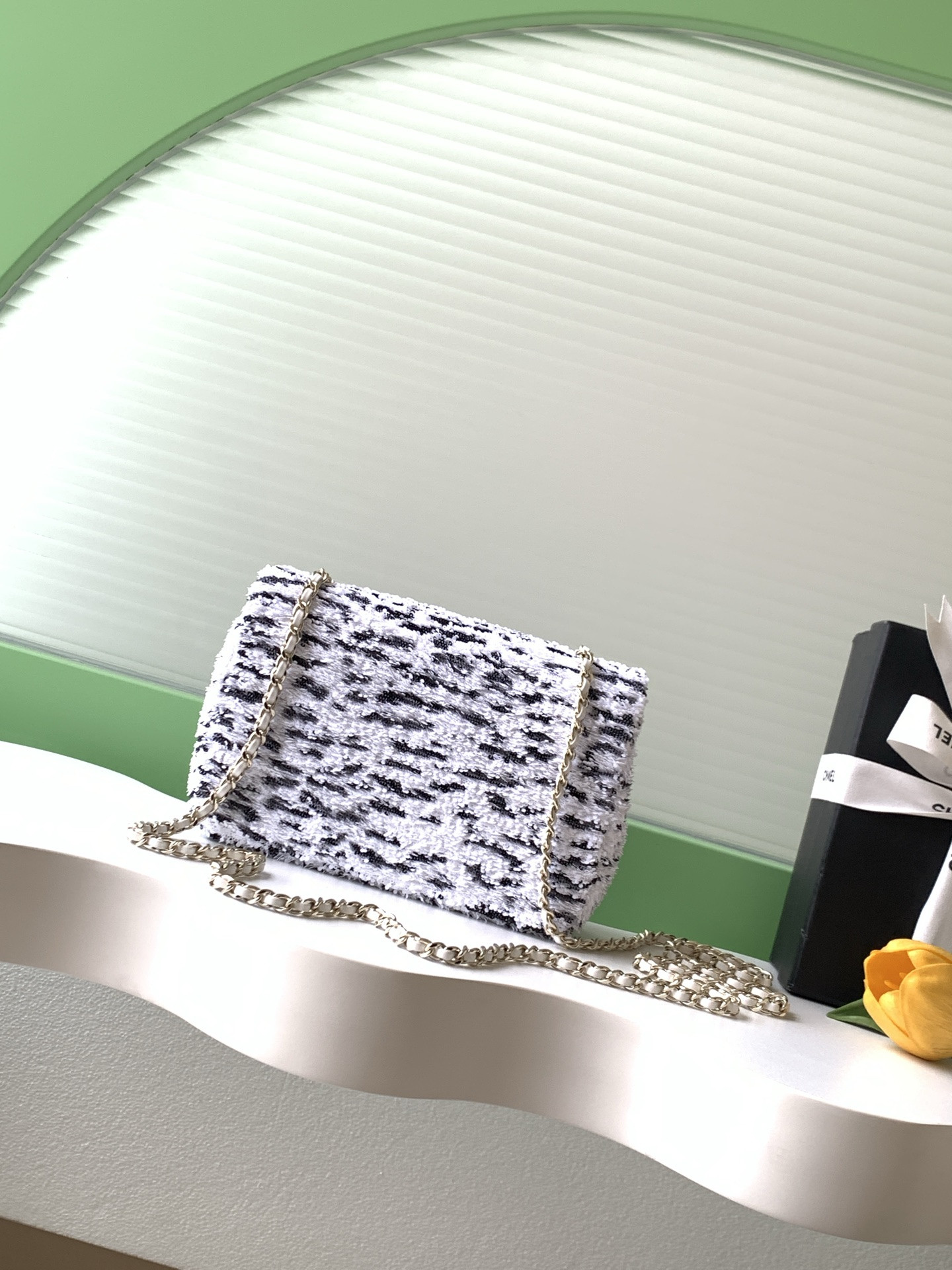 Ch*el flap bag as4418 14x21x8cm