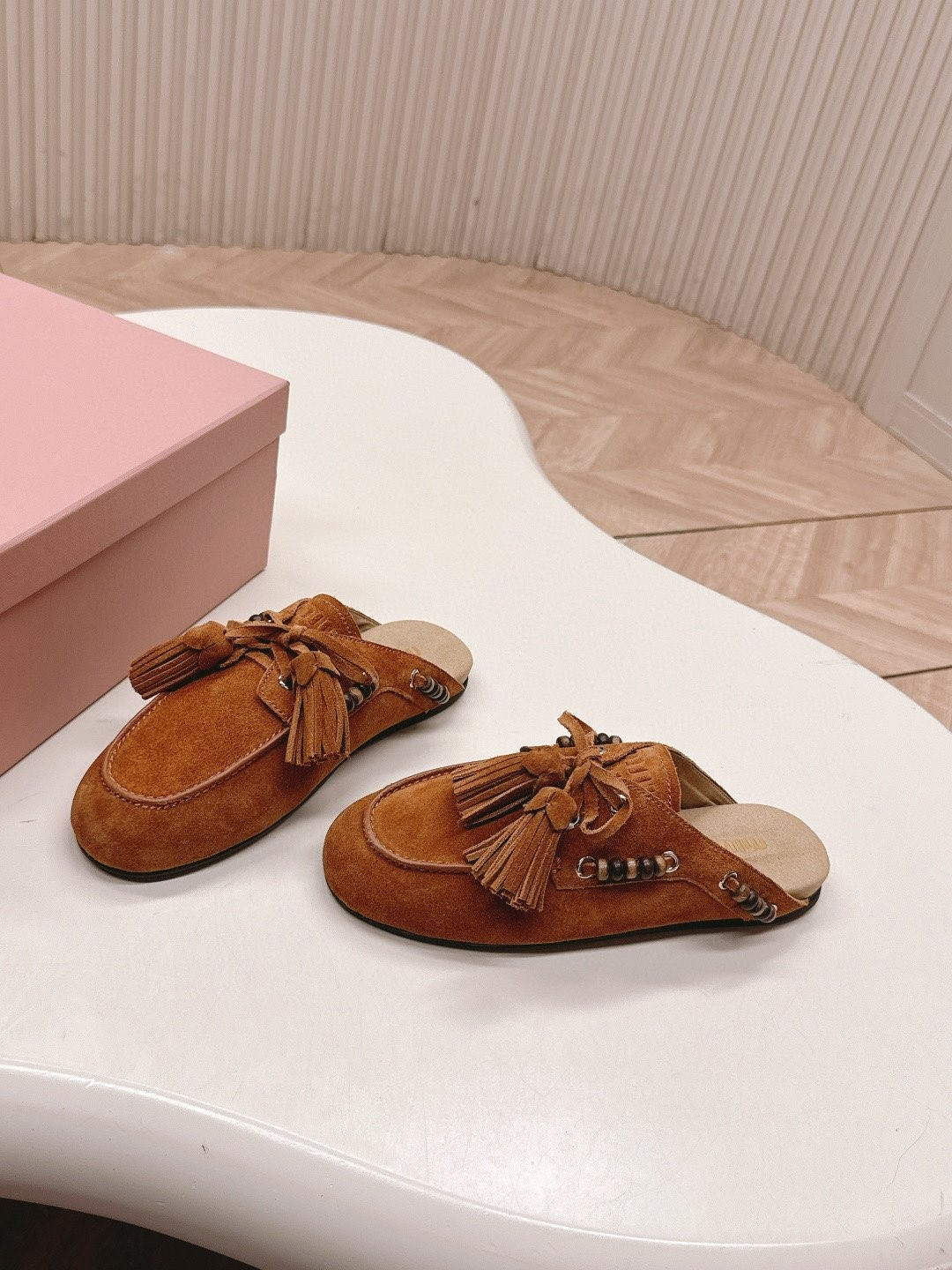 ua M1v M1v tassel mules