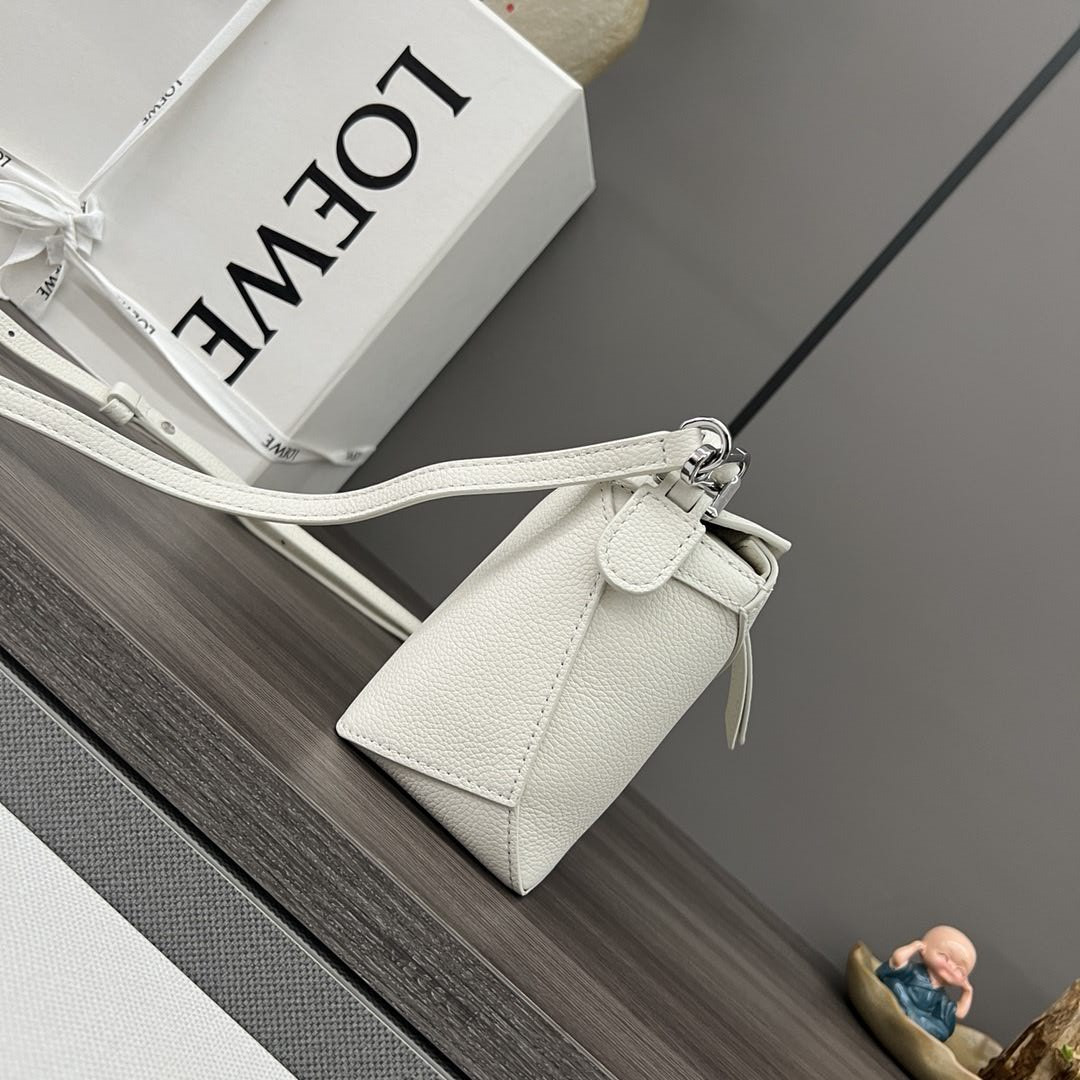 L0ew* mini puzzle bag 18x12.5x8cm