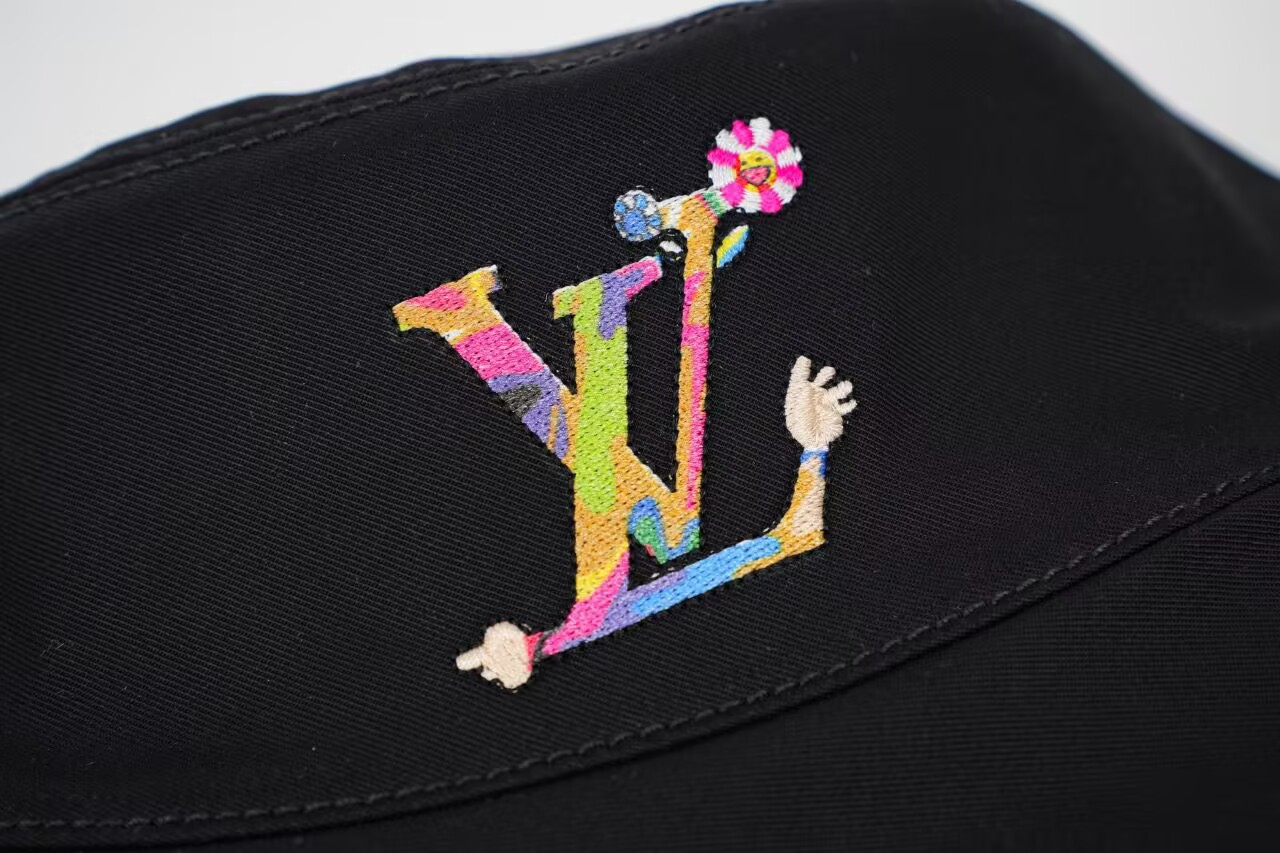 lv x tm reversible S*perflat bucket hat m7985m