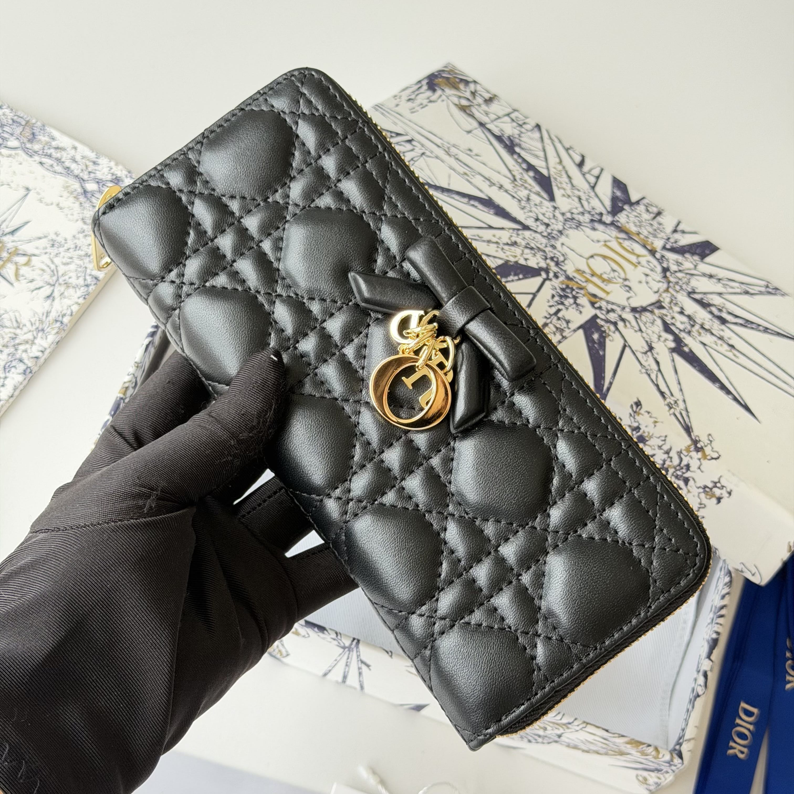 D*or promenade voyageur slim wallet 19x10.5x2.5cm