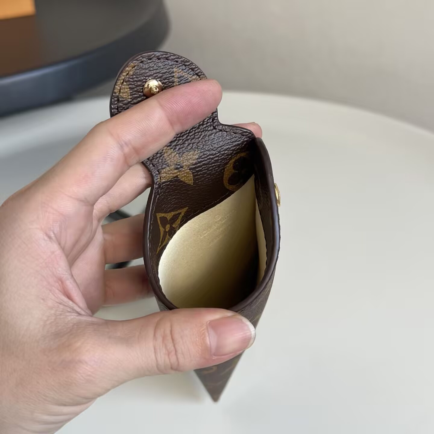LV Monogram Etui Lunettes eyeglass case M00284 8.5x3x19cm