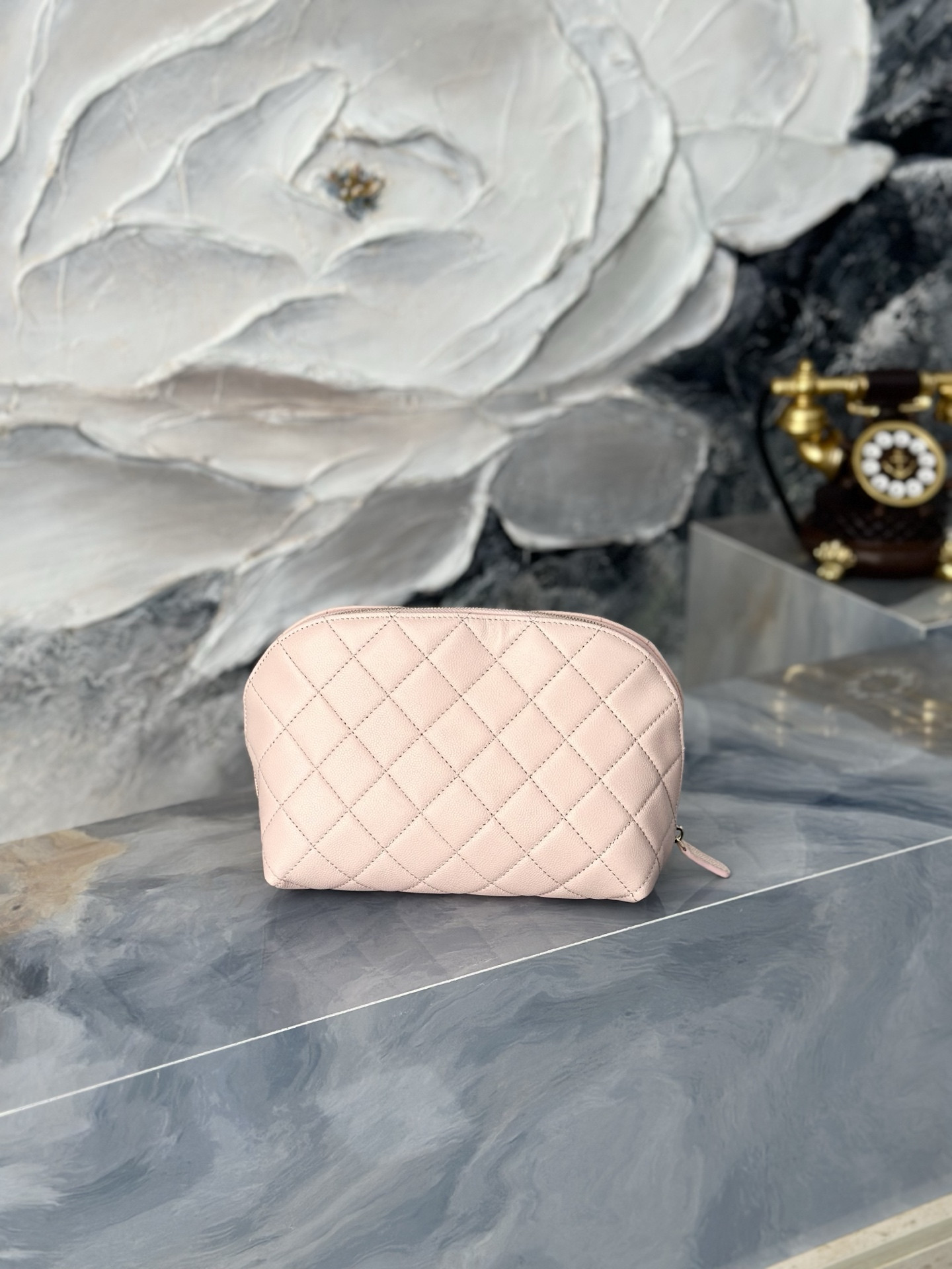 Ch*el quilted cosmetic bag a31102 19x13x10cm
