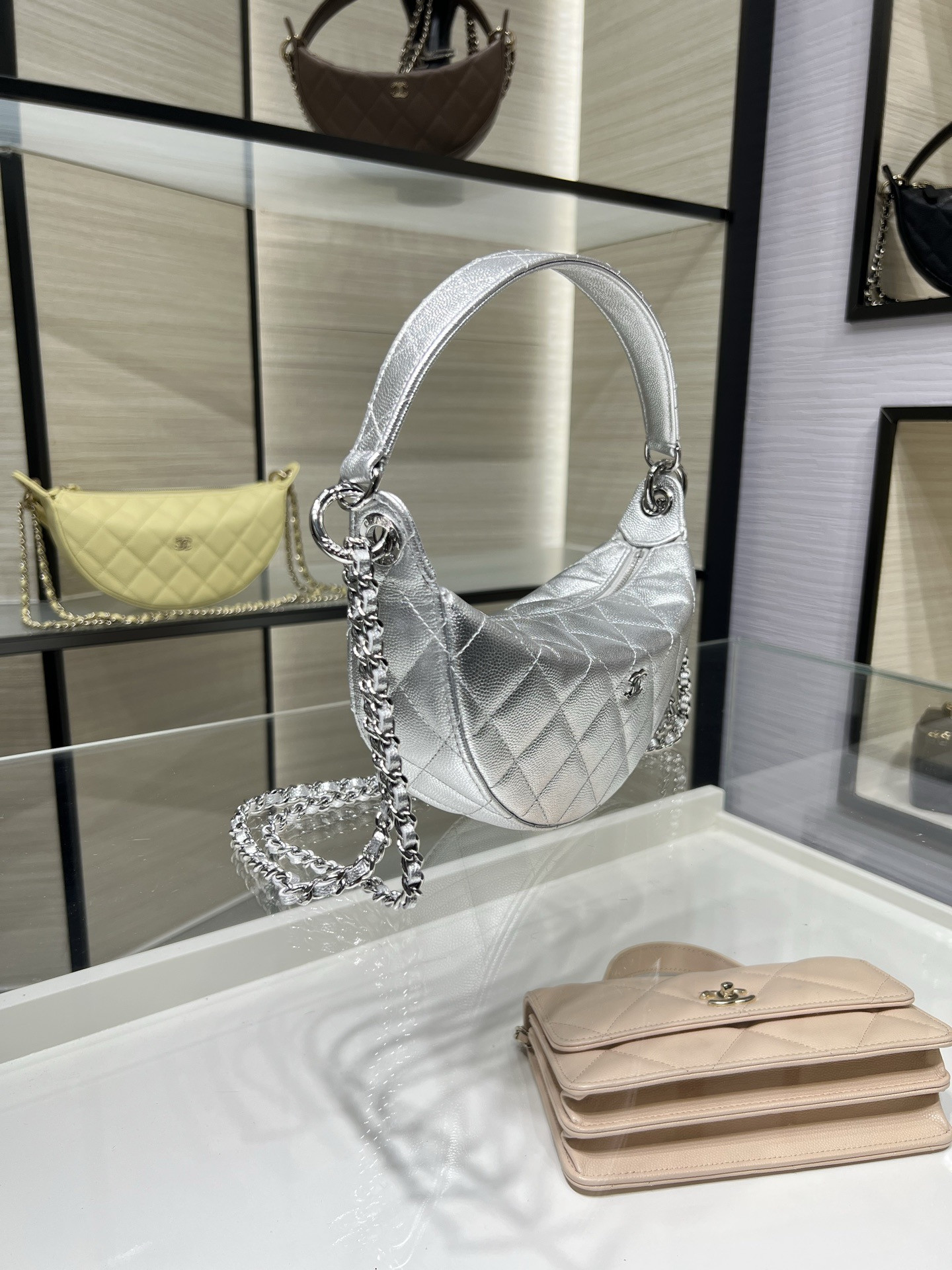 Ch*el clutch with chain silver hardware ap5094 15x22x6cm
