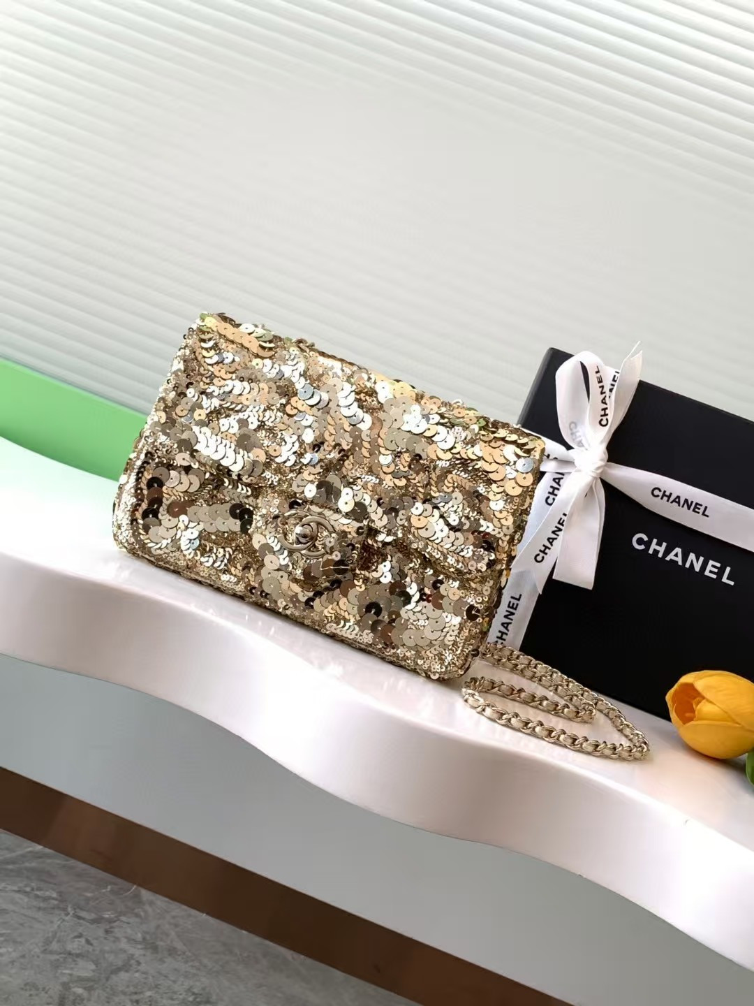 Ch*el CRUISE 25C FLAP BAG 14x21x8cm