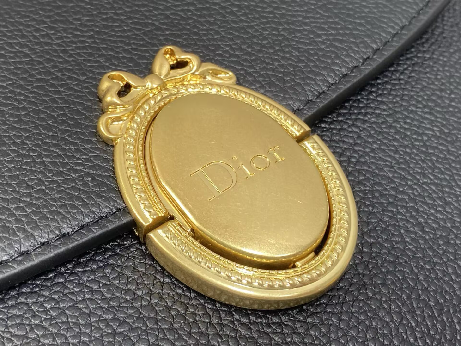 D*or medium médaillon flap bag 23x16x6.5cm