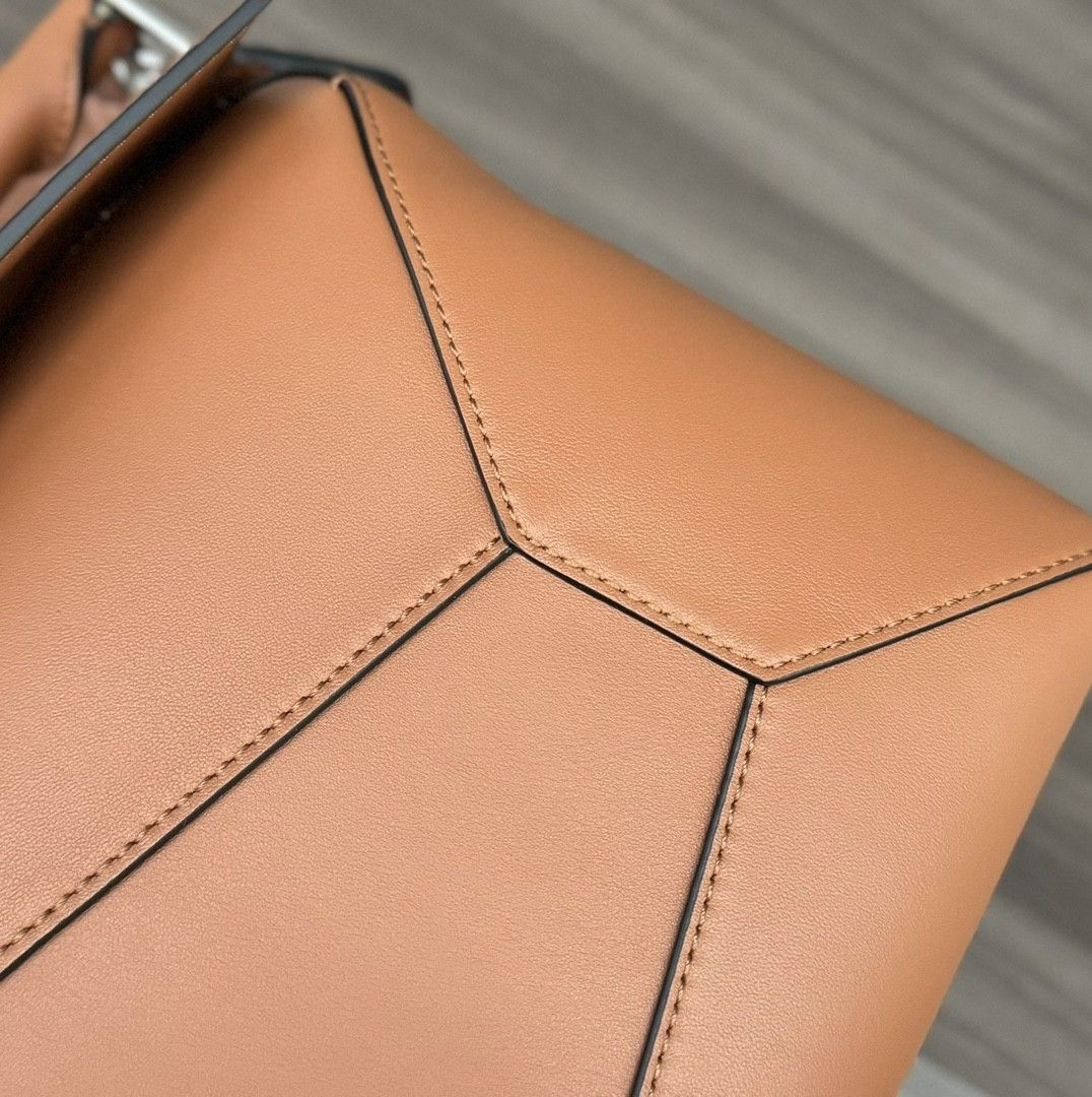 L0ew* large puzzle edge bag in classic calfskin 21.5x33x14.7cm