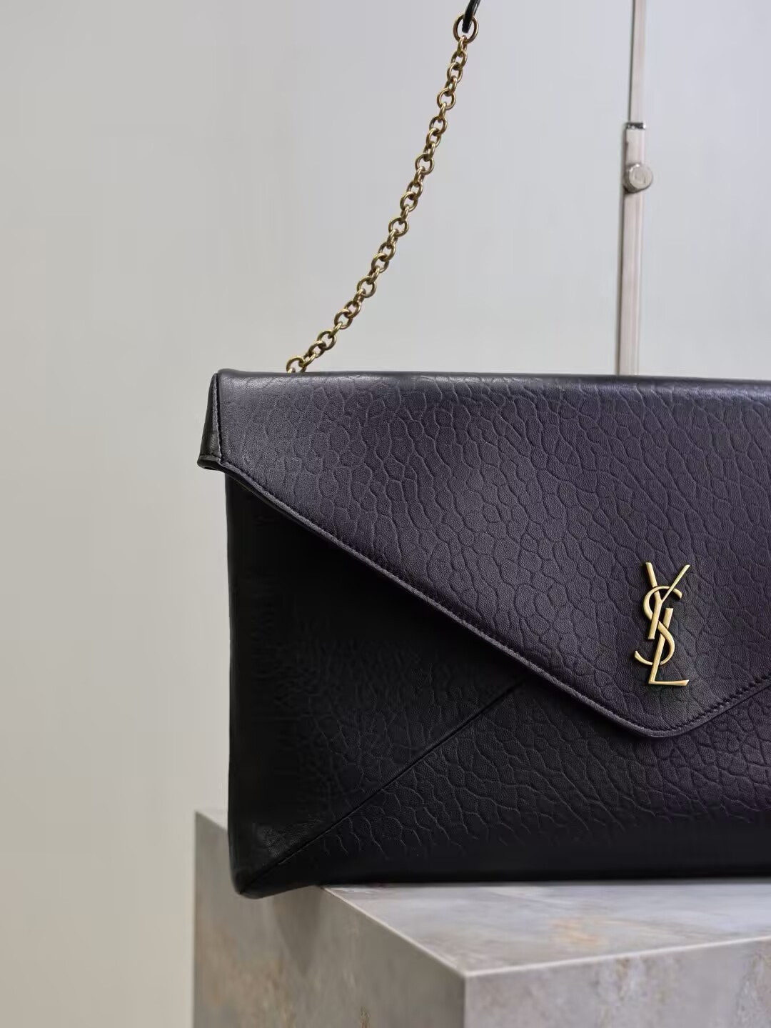 Y*L cassandre pouch on chain black 35x22x3-4.2cm