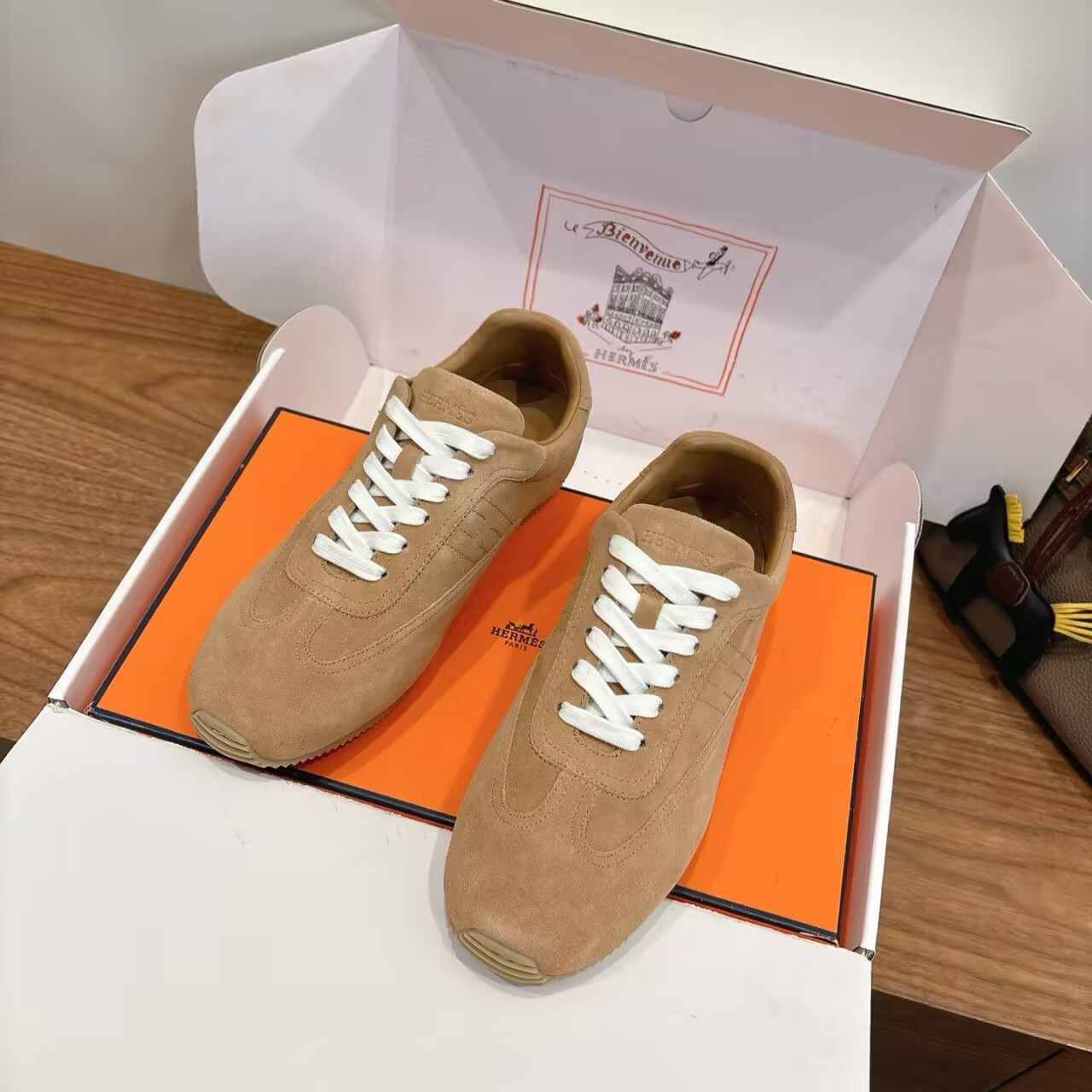 ua H**mes master sneaker